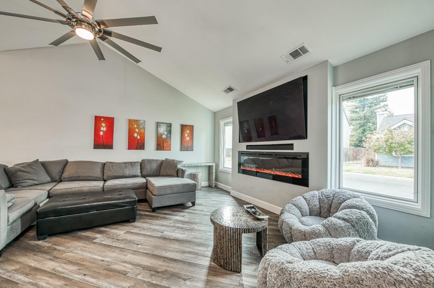 8665 N Cedar Avenue # 160