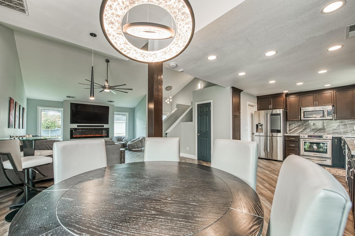 8665 N Cedar Avenue # 160