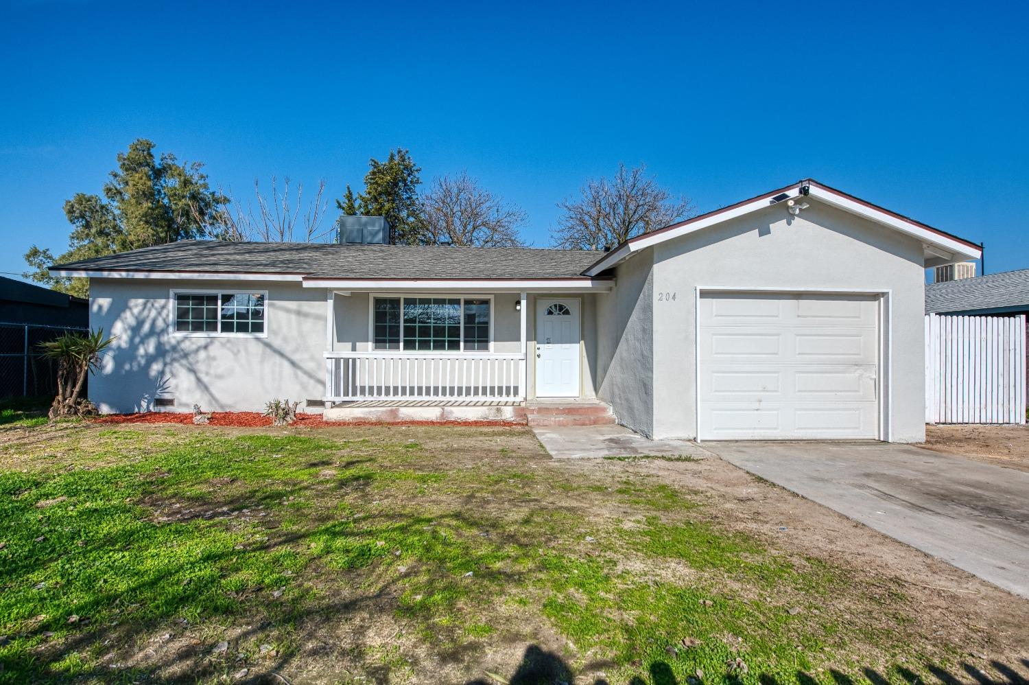 204 W Kaviland Avenue