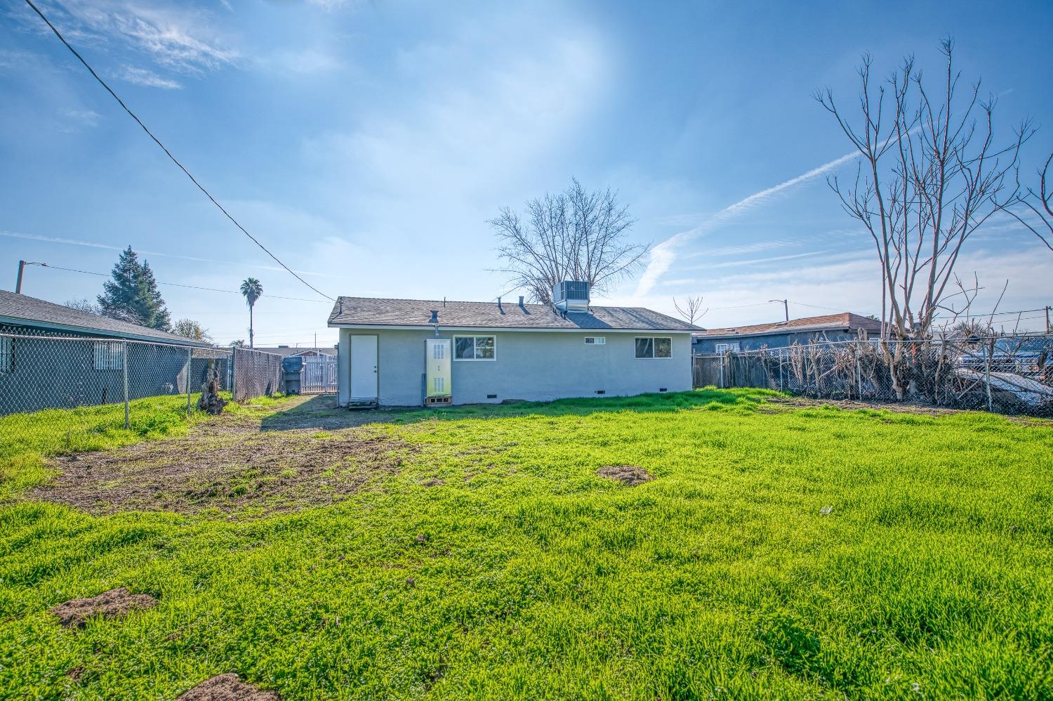 204 W Kaviland Avenue