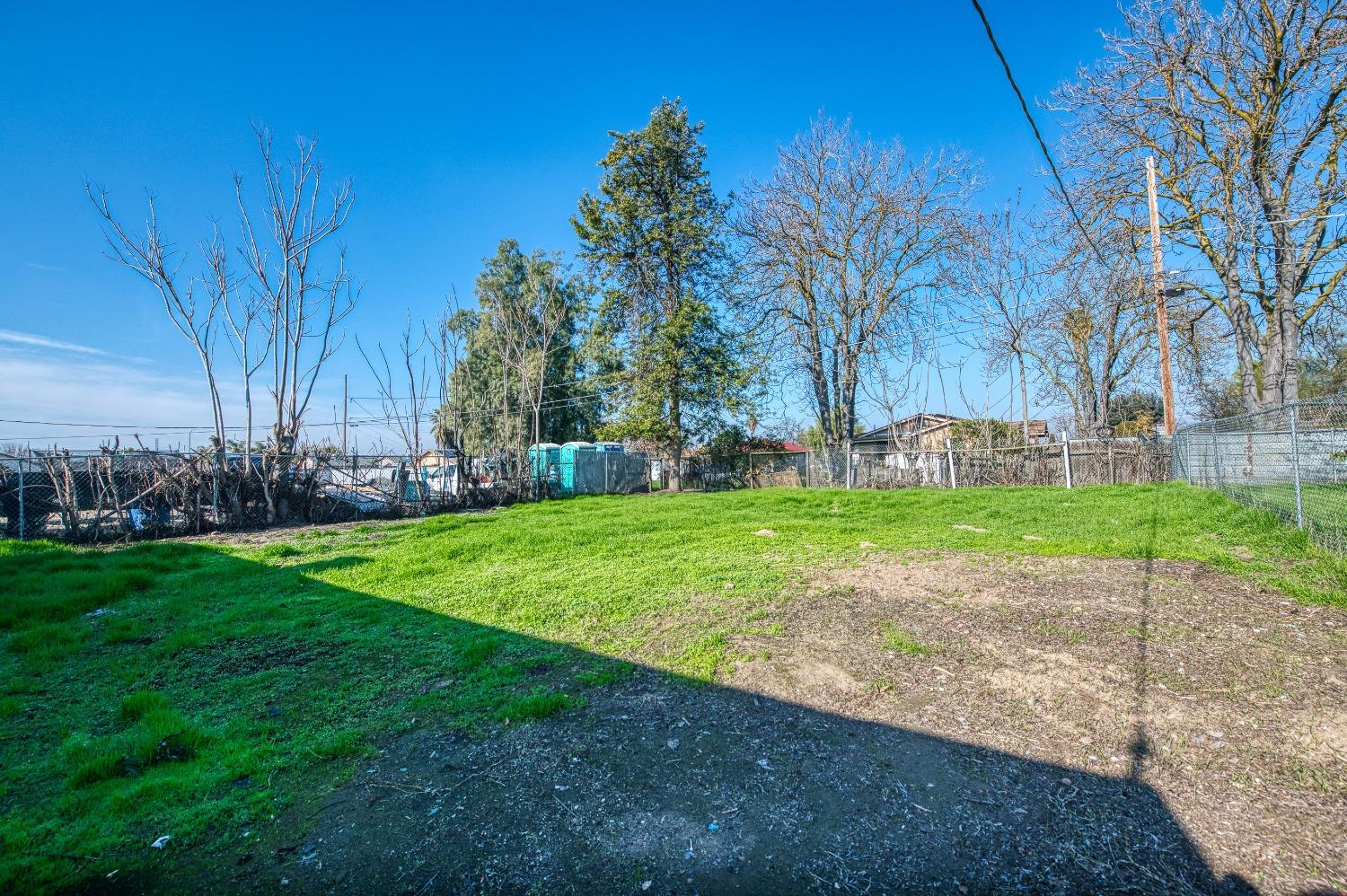 204 W Kaviland Avenue