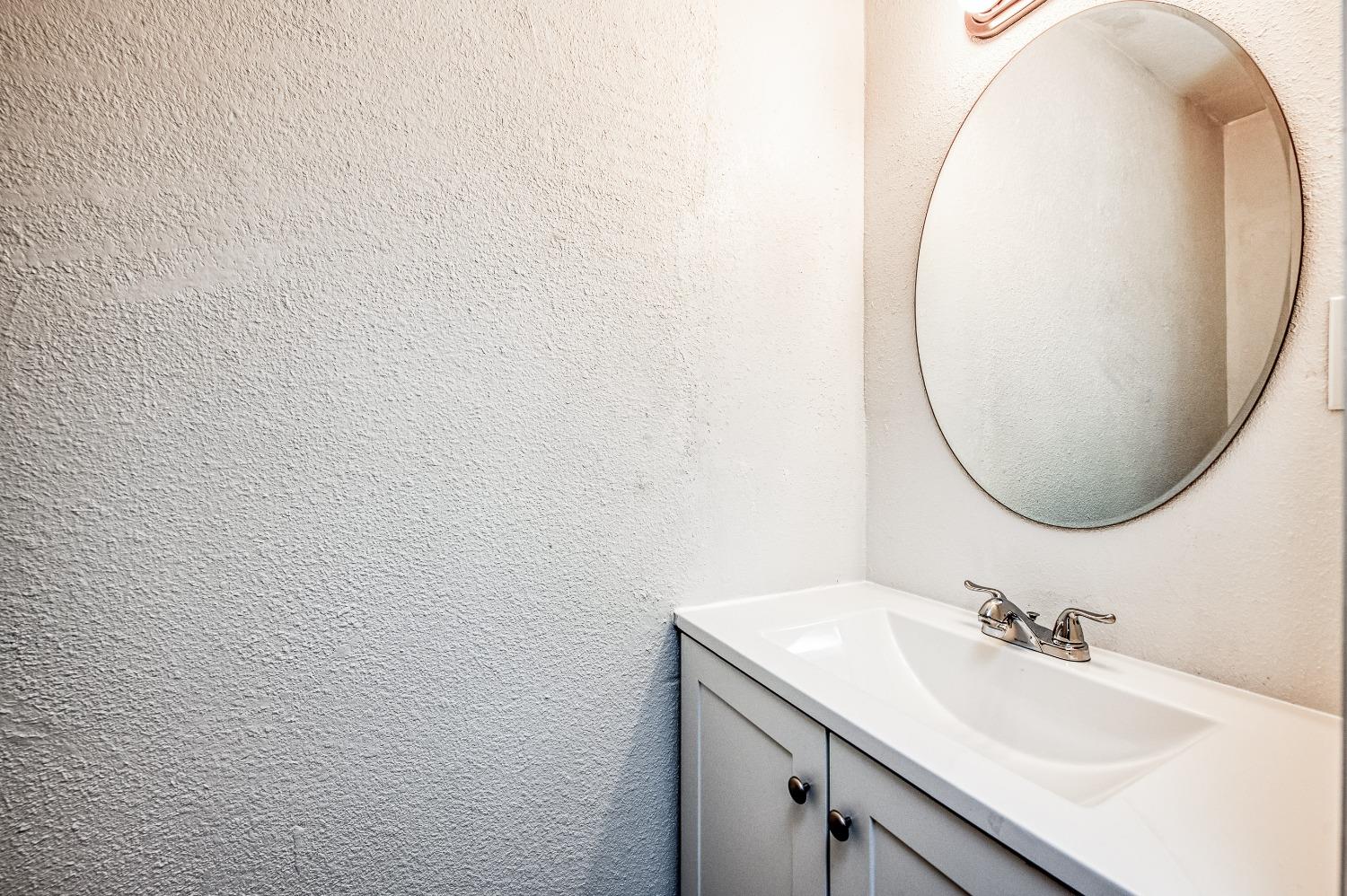 204 W Kaviland Avenue