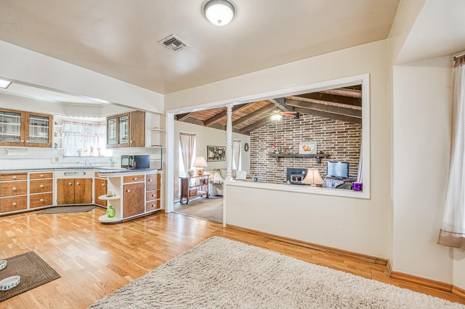 3289 N Monroe Avenue