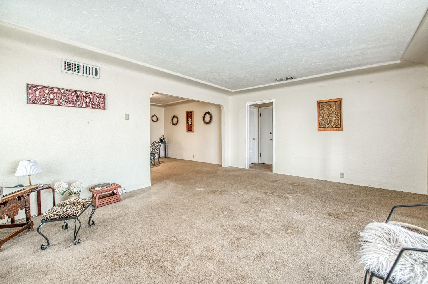 3289 N Monroe Avenue