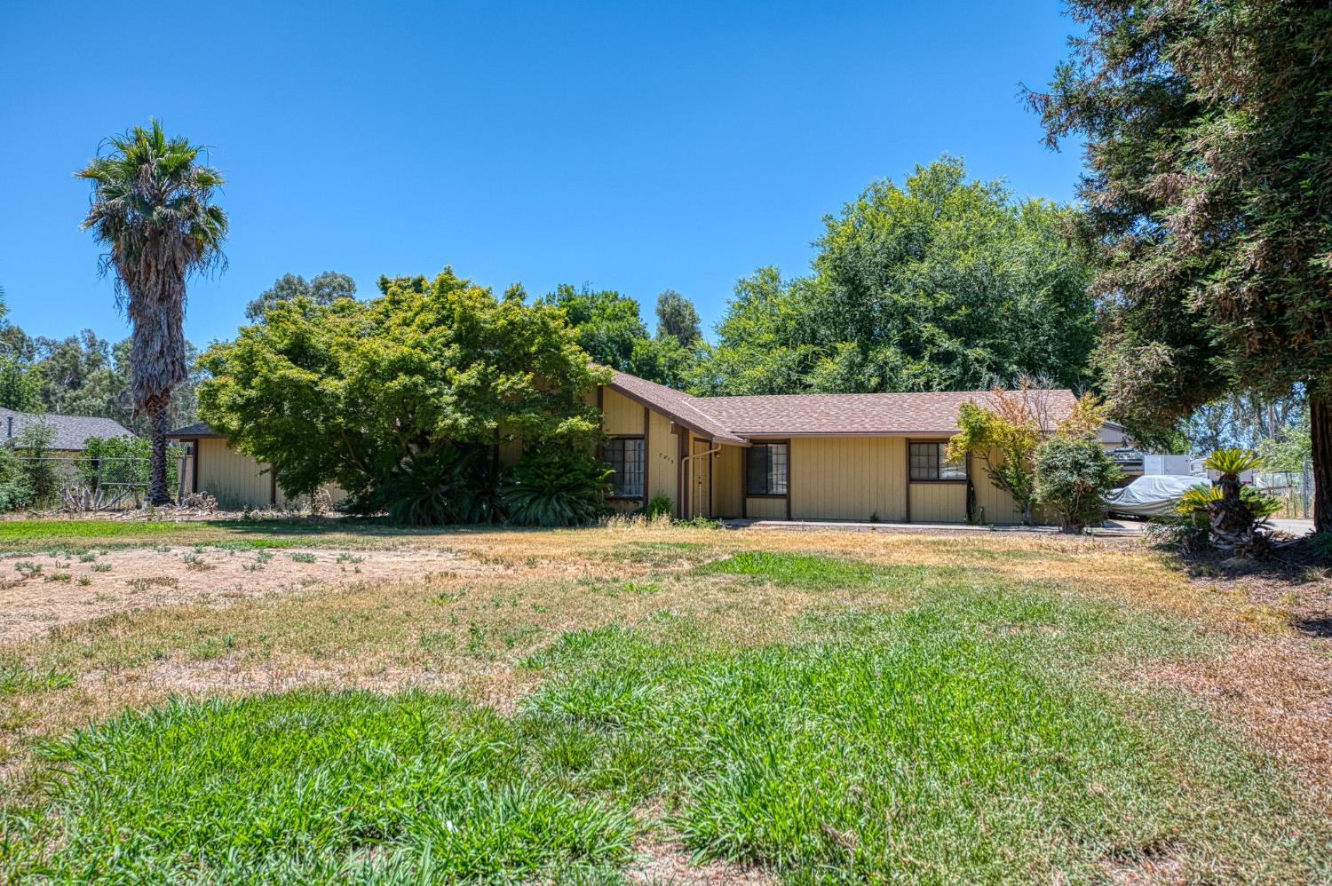 7815 N Sanders Avenue