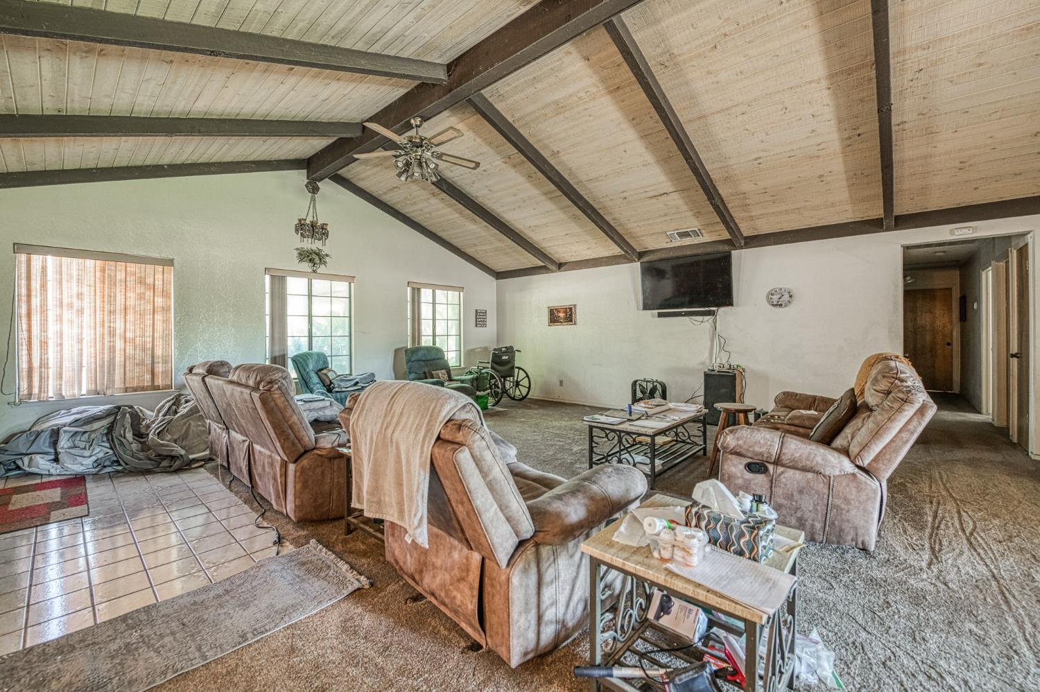 7815 N Sanders Avenue