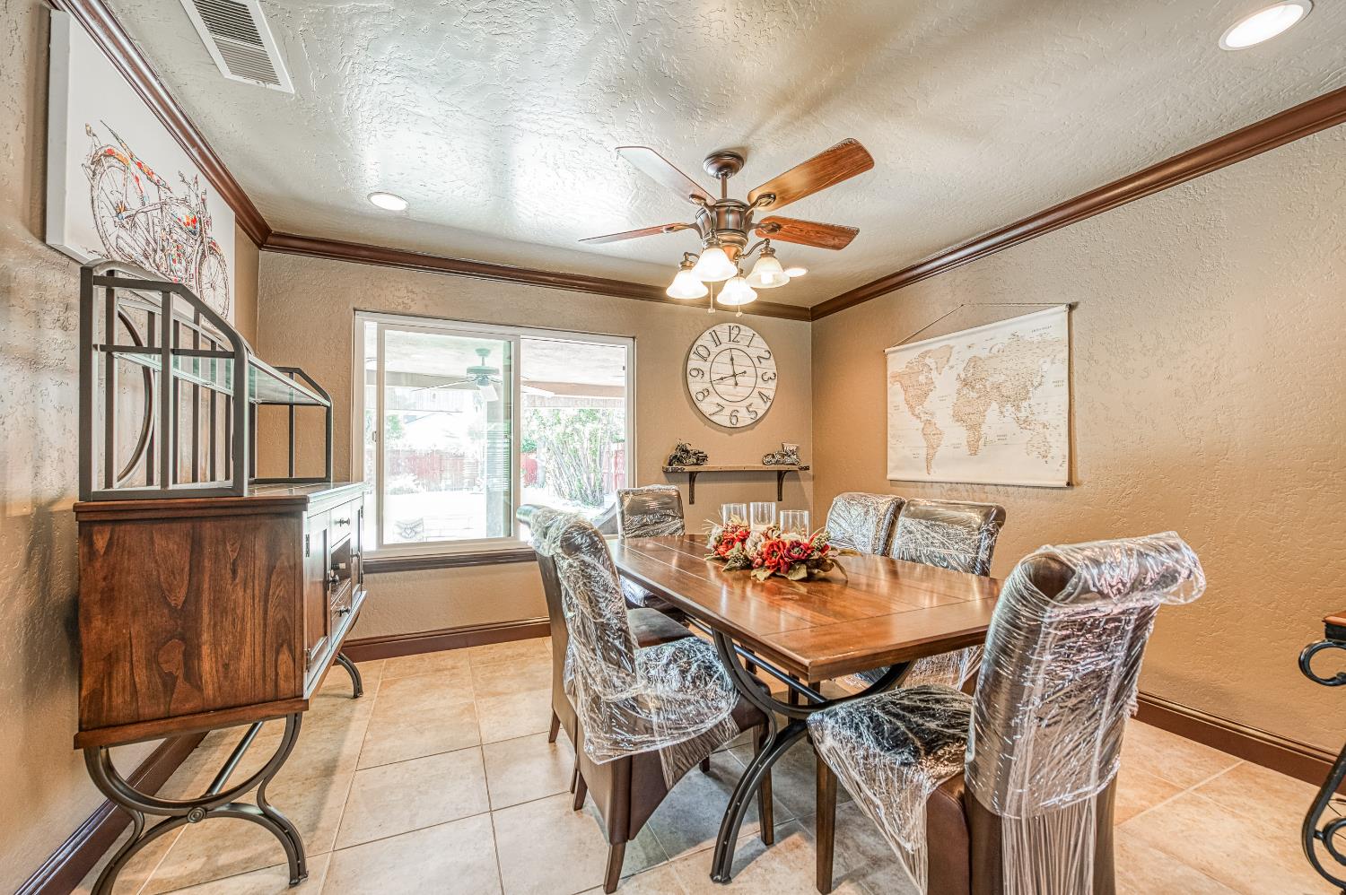 3317 E Palo Alto Avenue