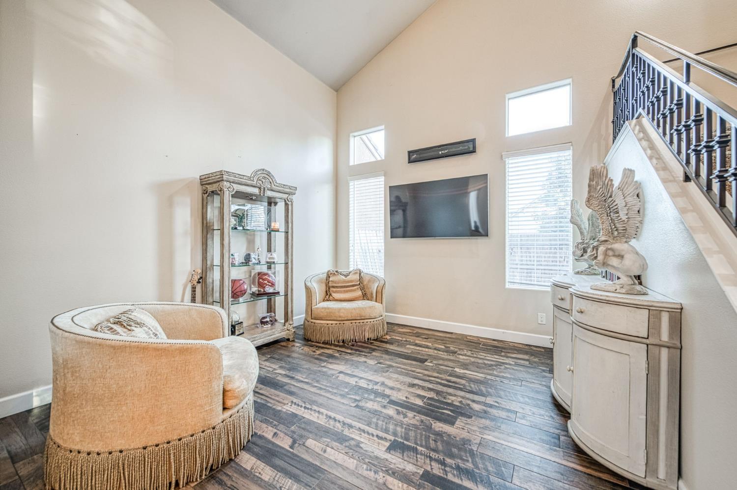 970 N Orangewood Avenue