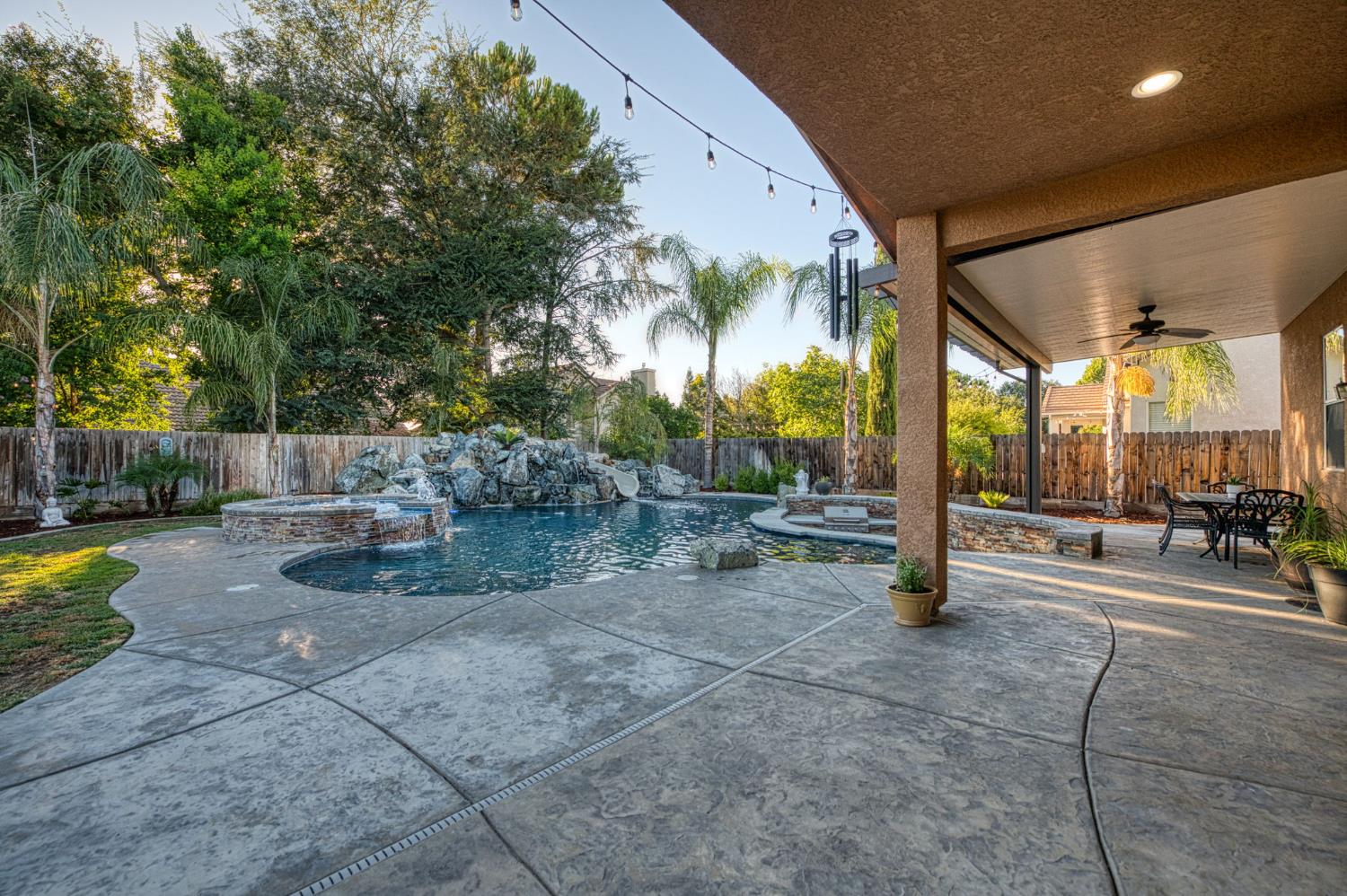 970 N Orangewood Avenue