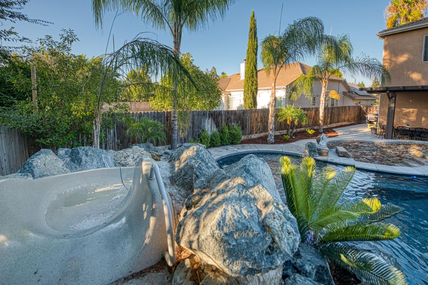 970 N Orangewood Avenue