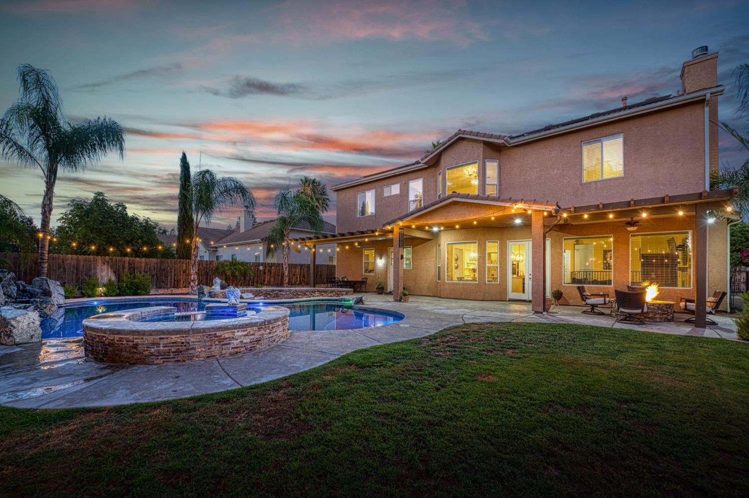 970 N Orangewood Avenue