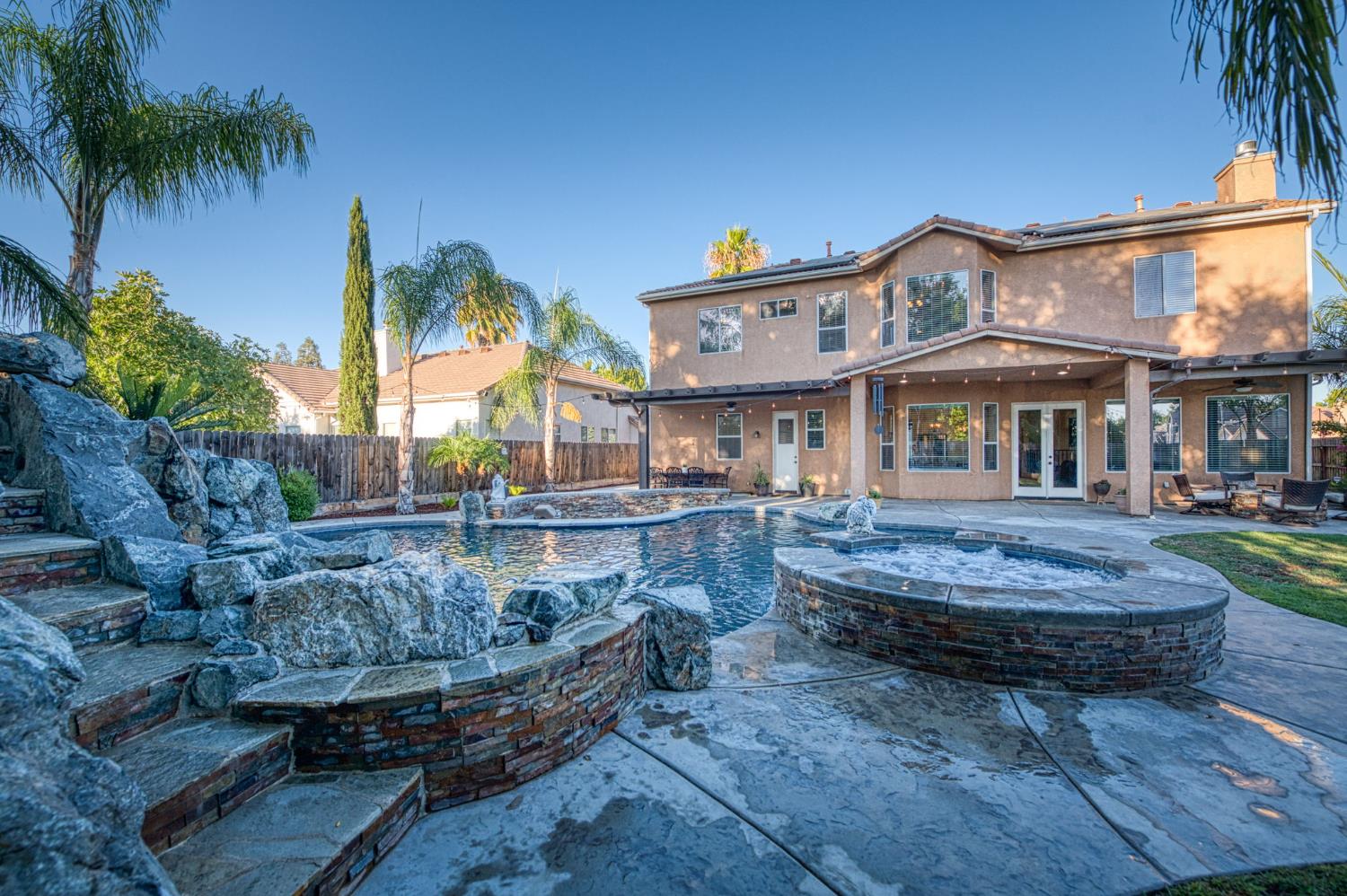 970 N Orangewood Avenue