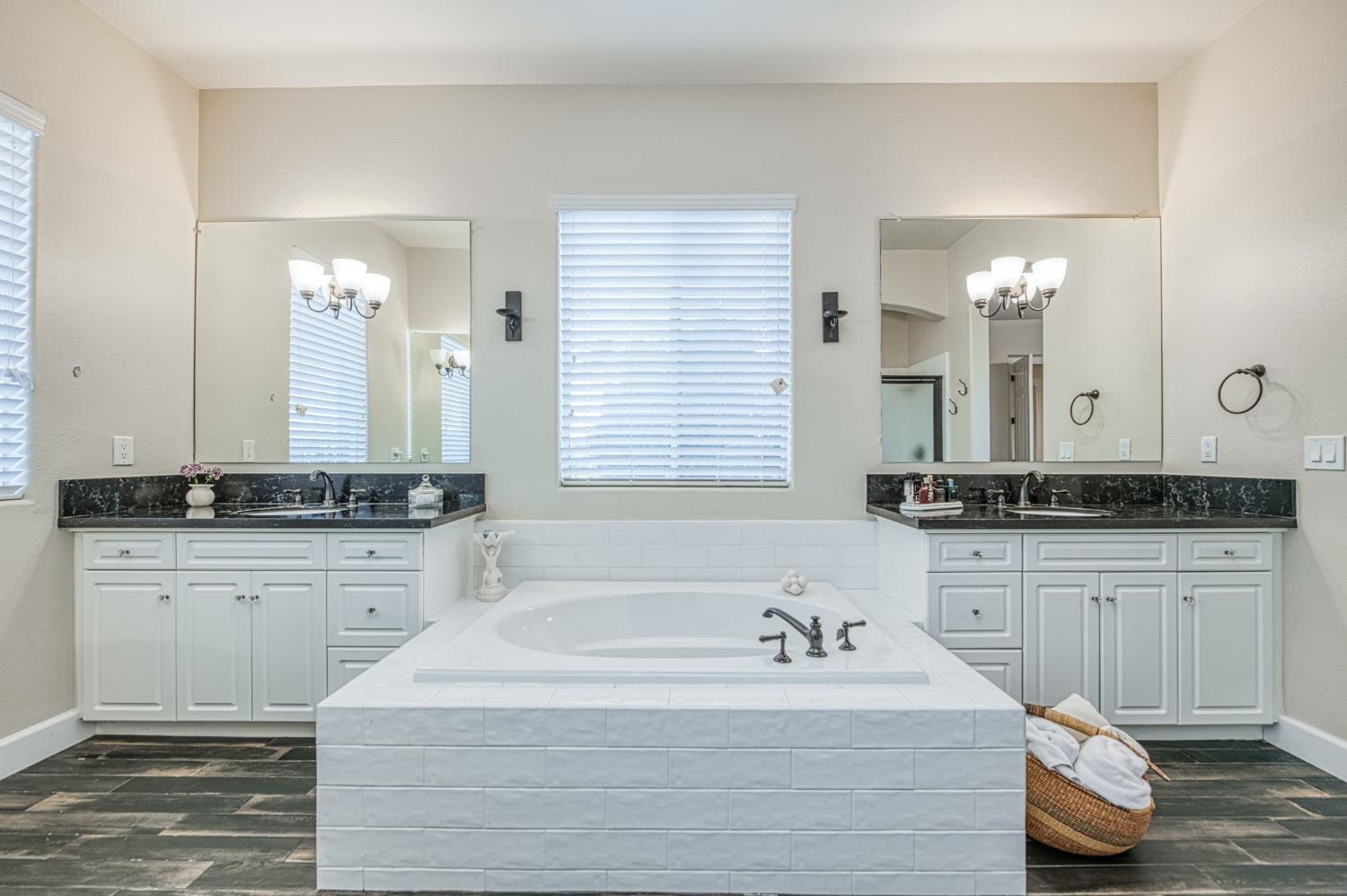 970 N Orangewood Avenue