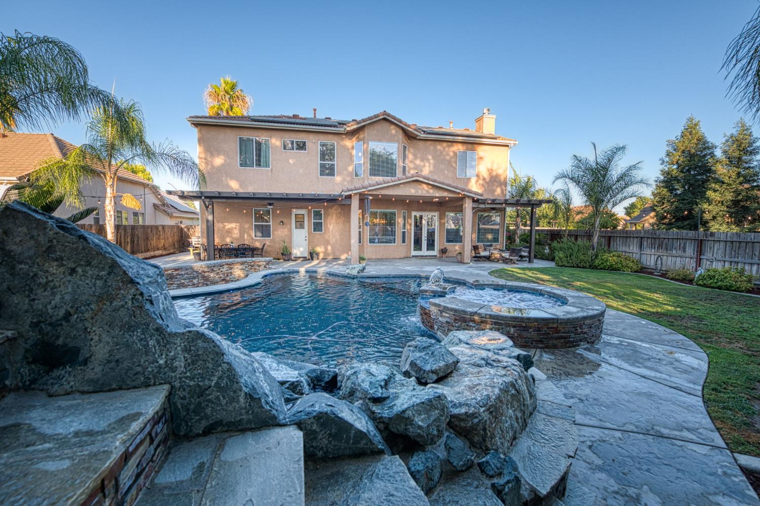 970 N Orangewood Avenue