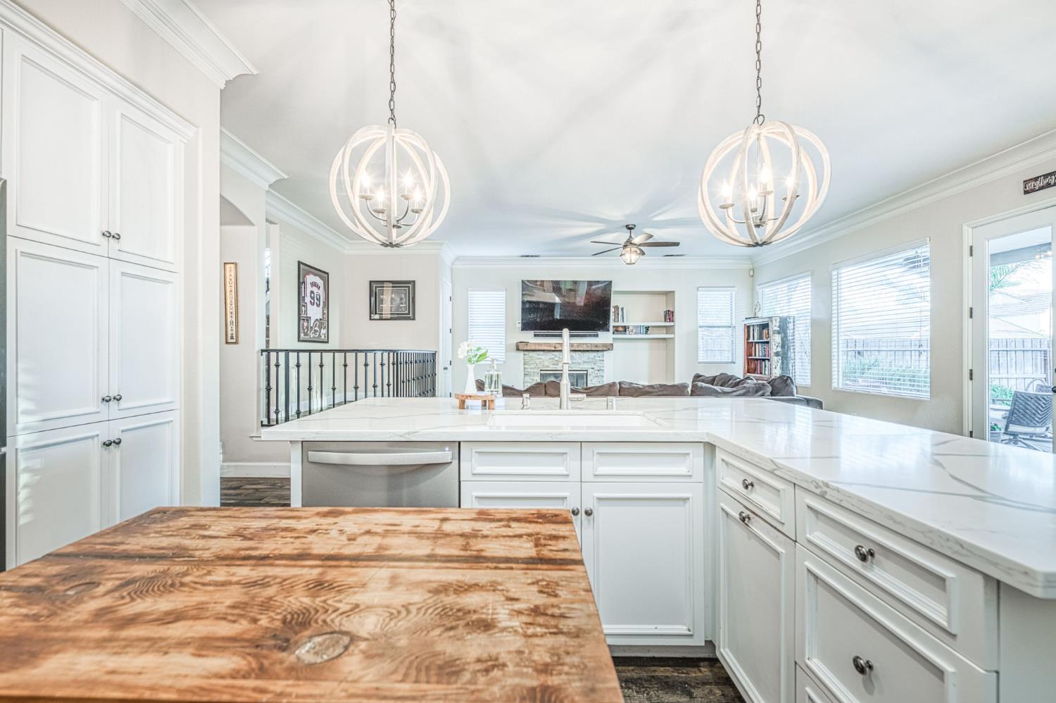 970 N Orangewood Avenue