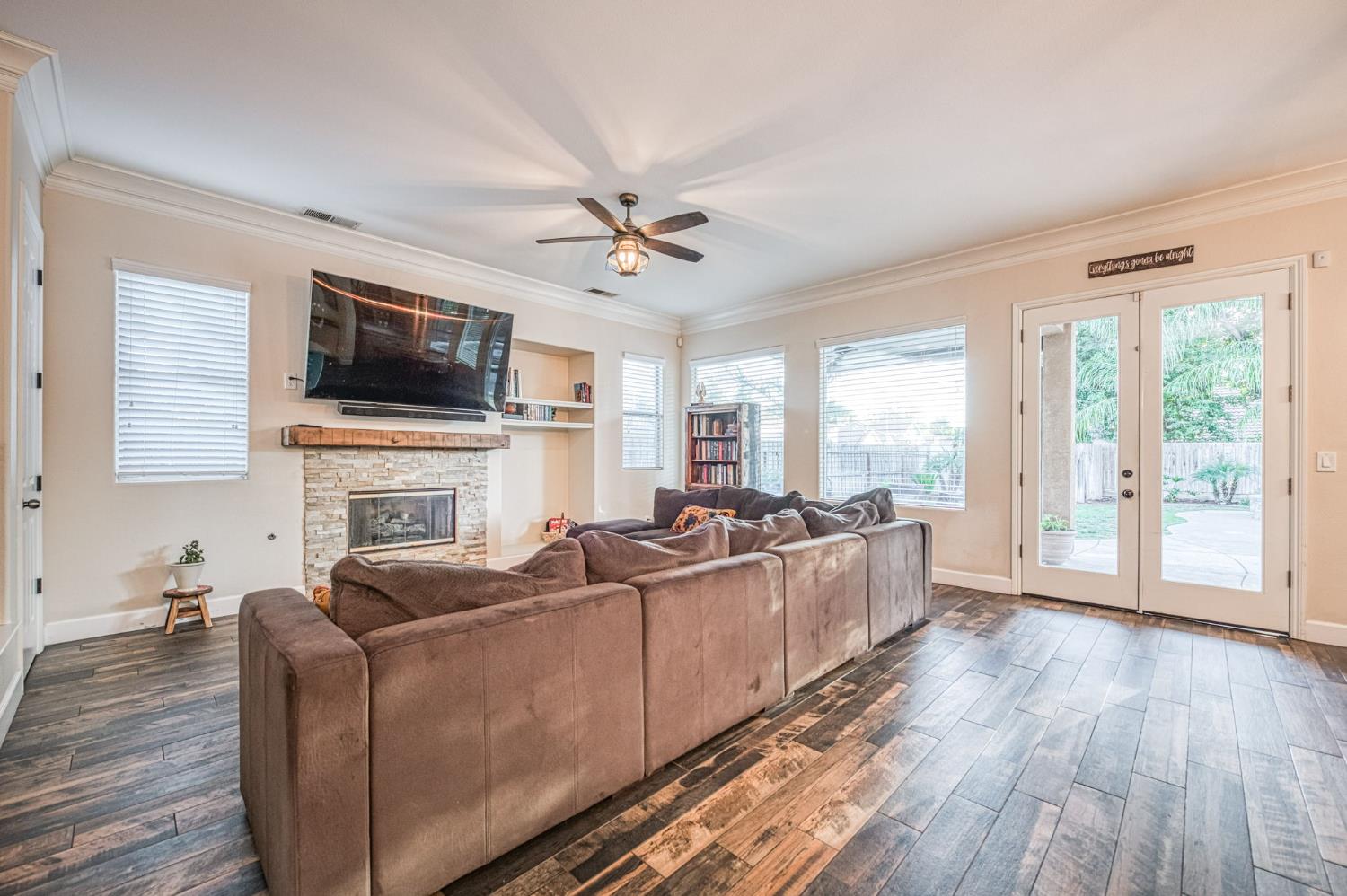 970 N Orangewood Avenue