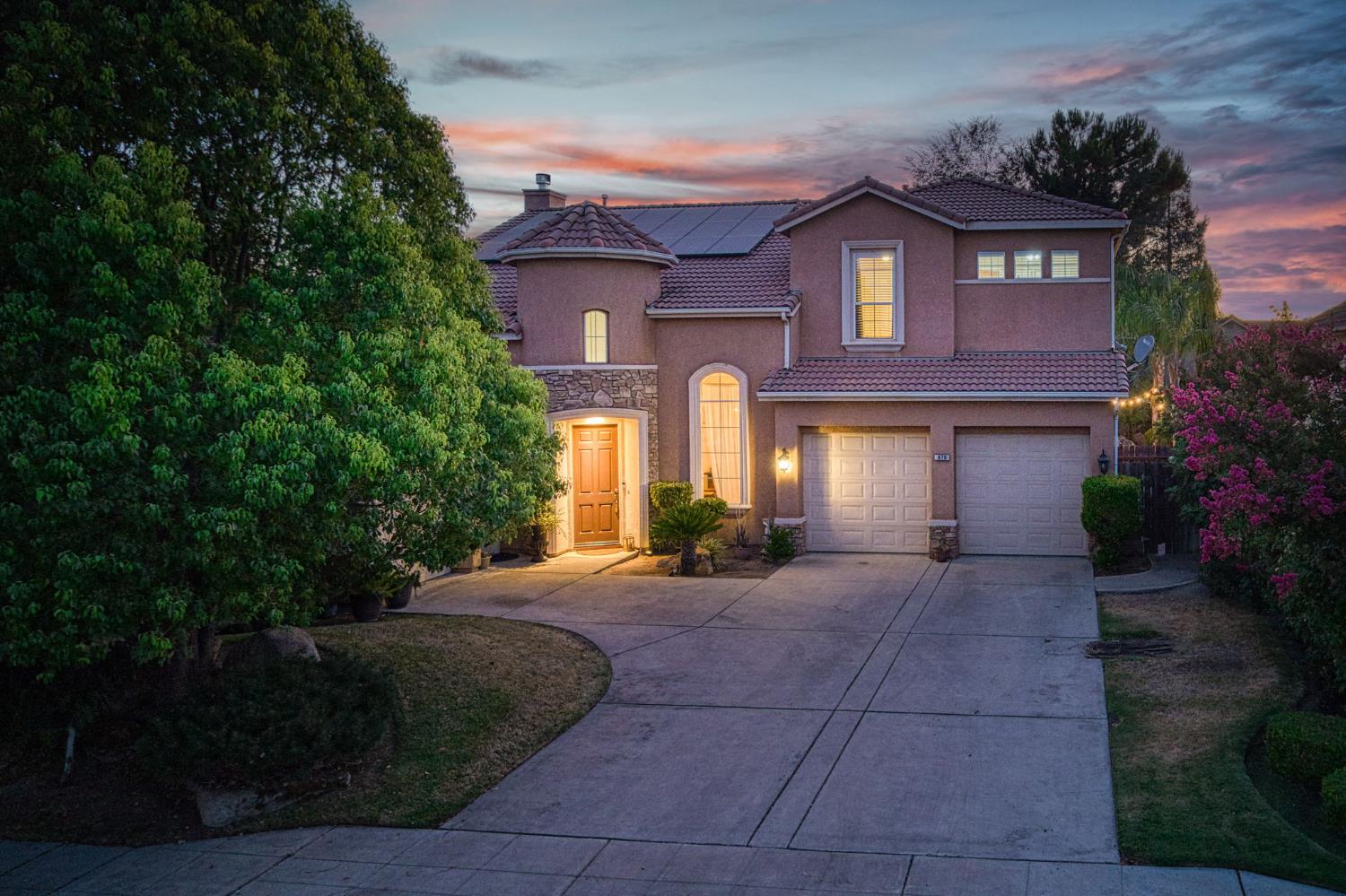 970 N Orangewood Avenue