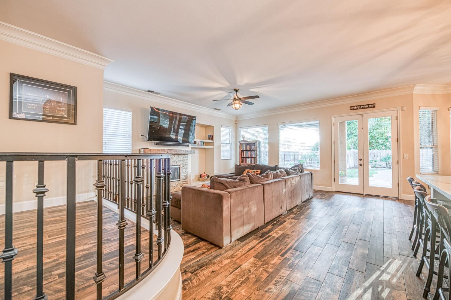 970 N Orangewood Avenue