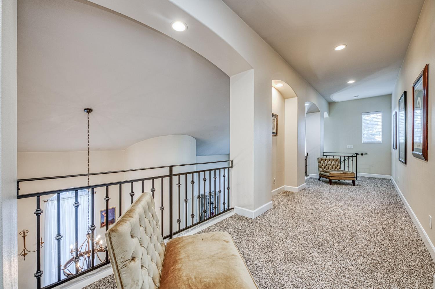 970 N Orangewood Avenue