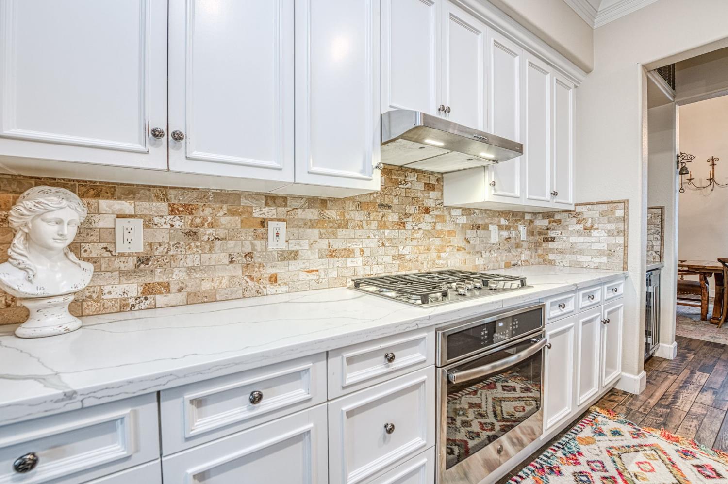 970 N Orangewood Avenue