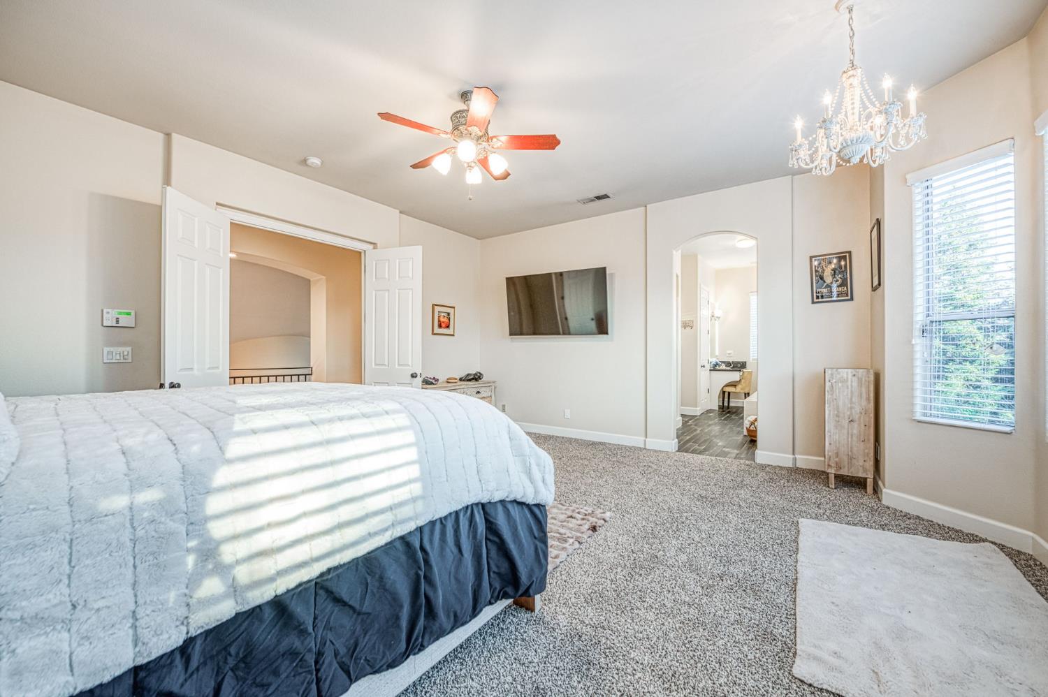 970 N Orangewood Avenue