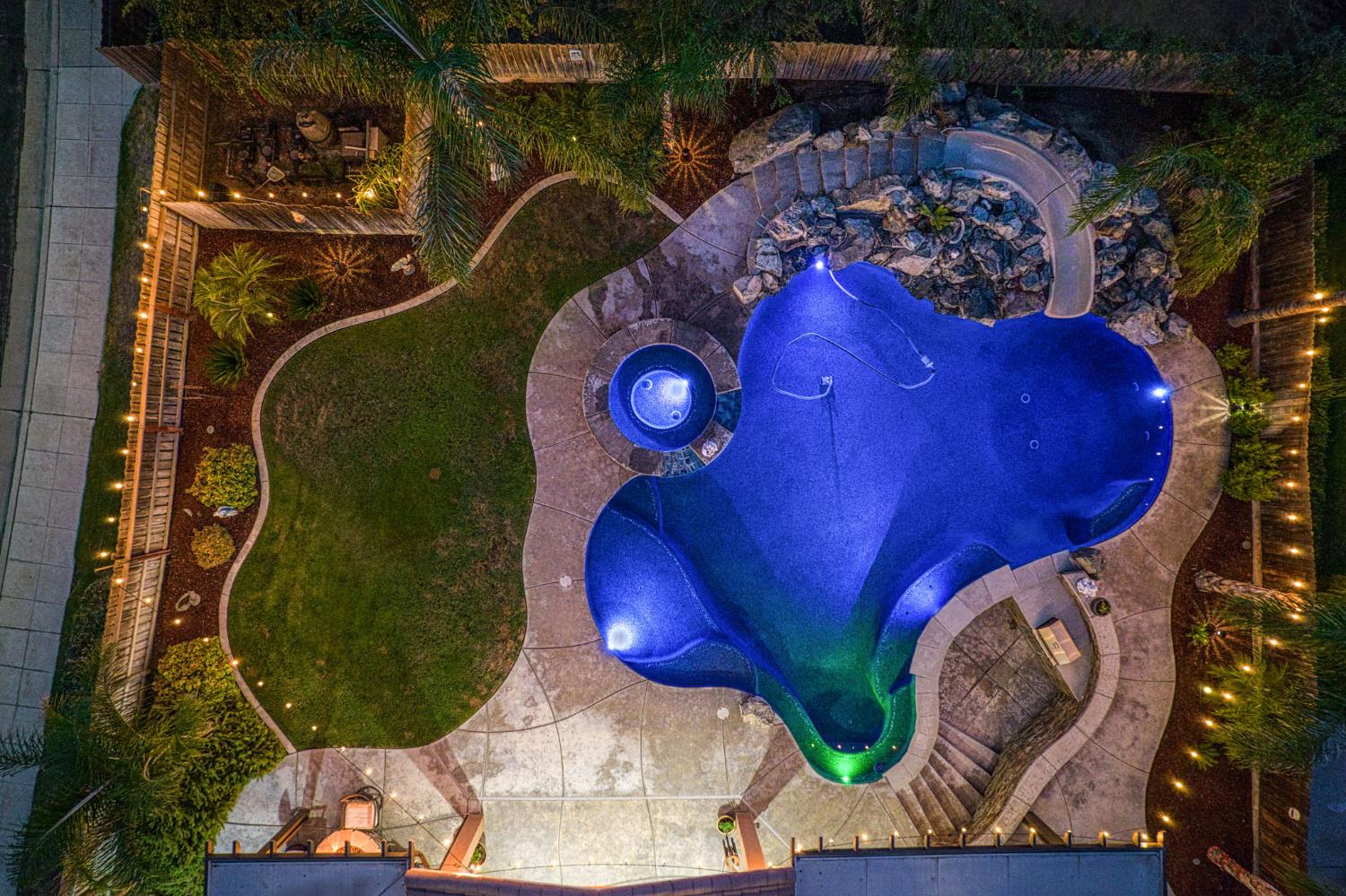 970 N Orangewood Avenue