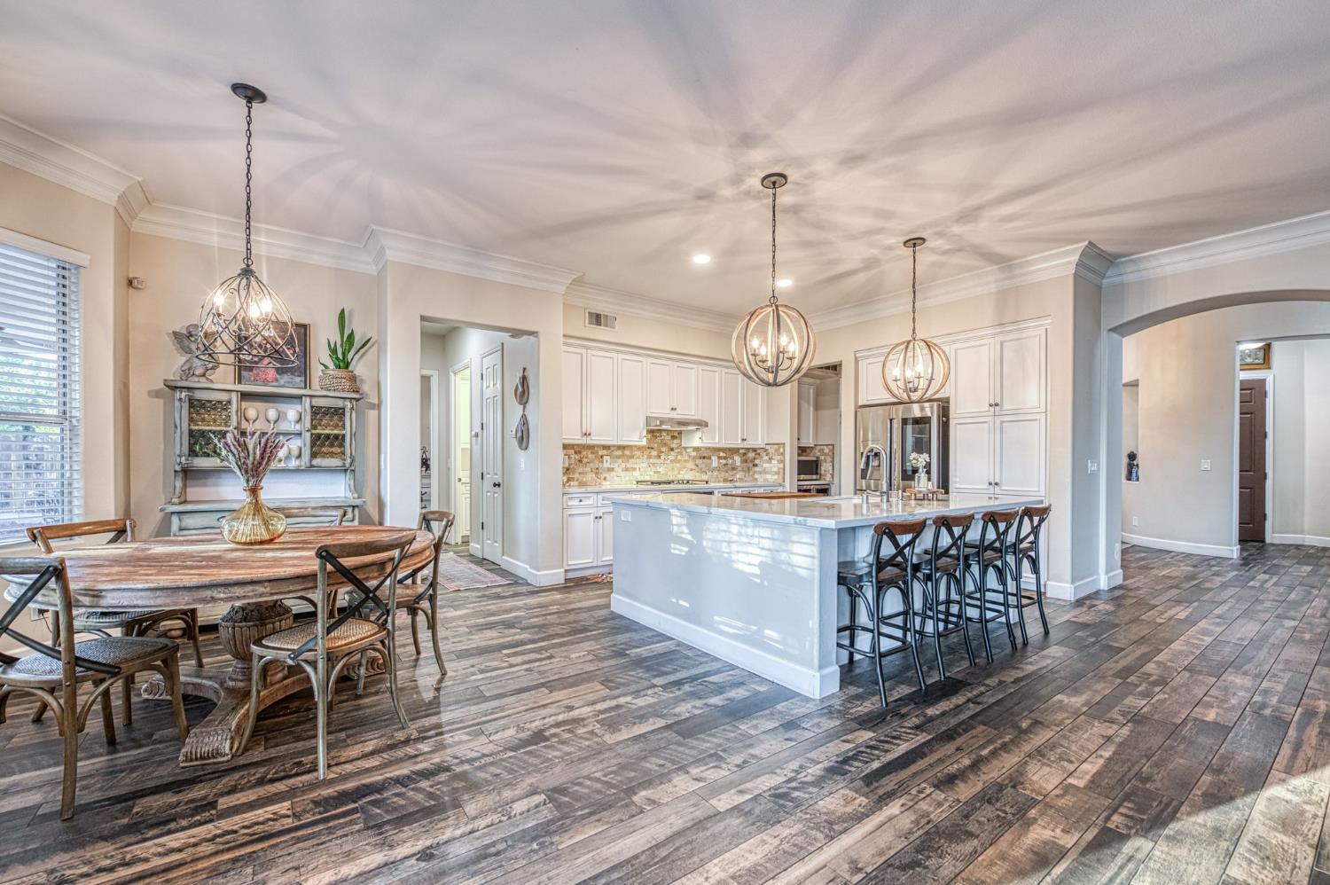 970 N Orangewood Avenue