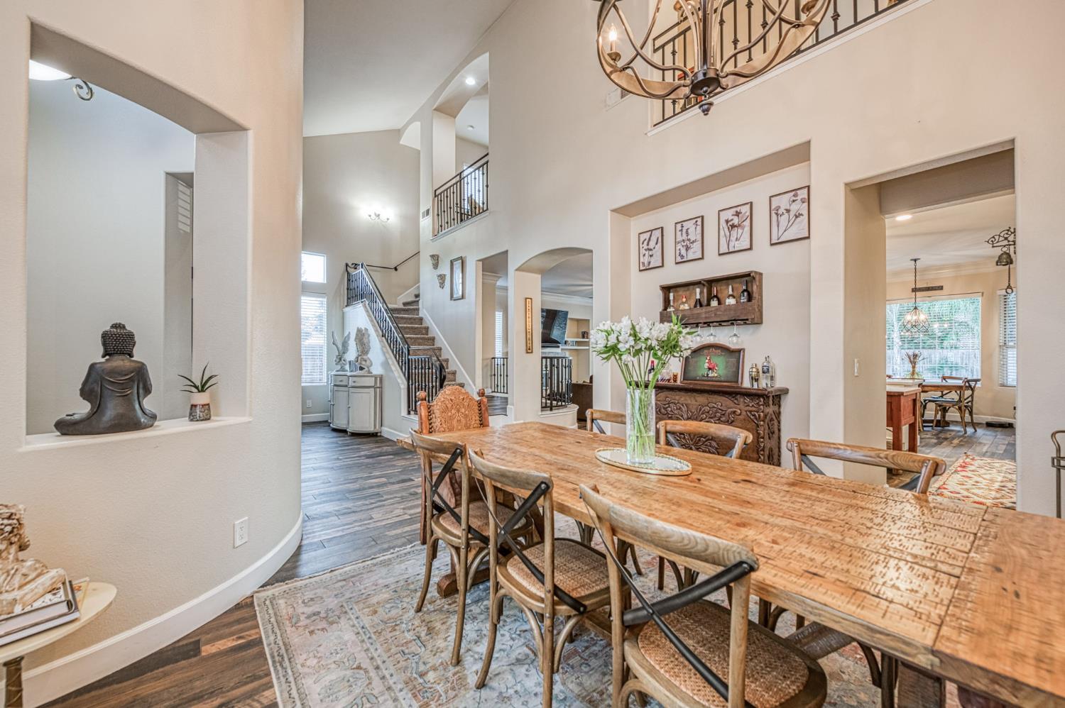 970 N Orangewood Avenue