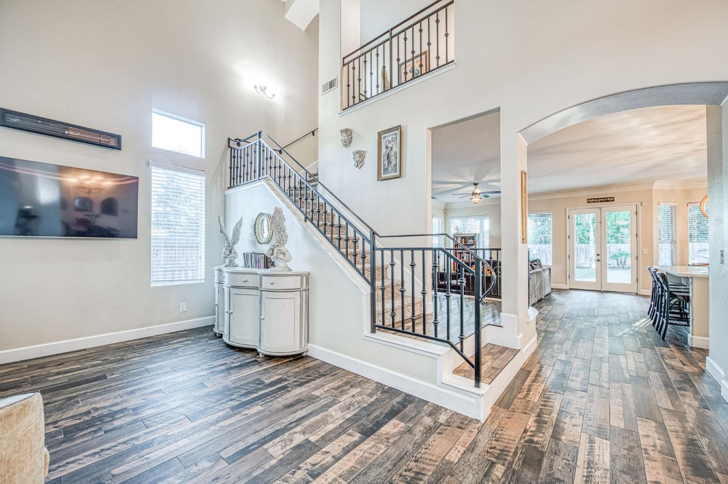 970 N Orangewood Avenue