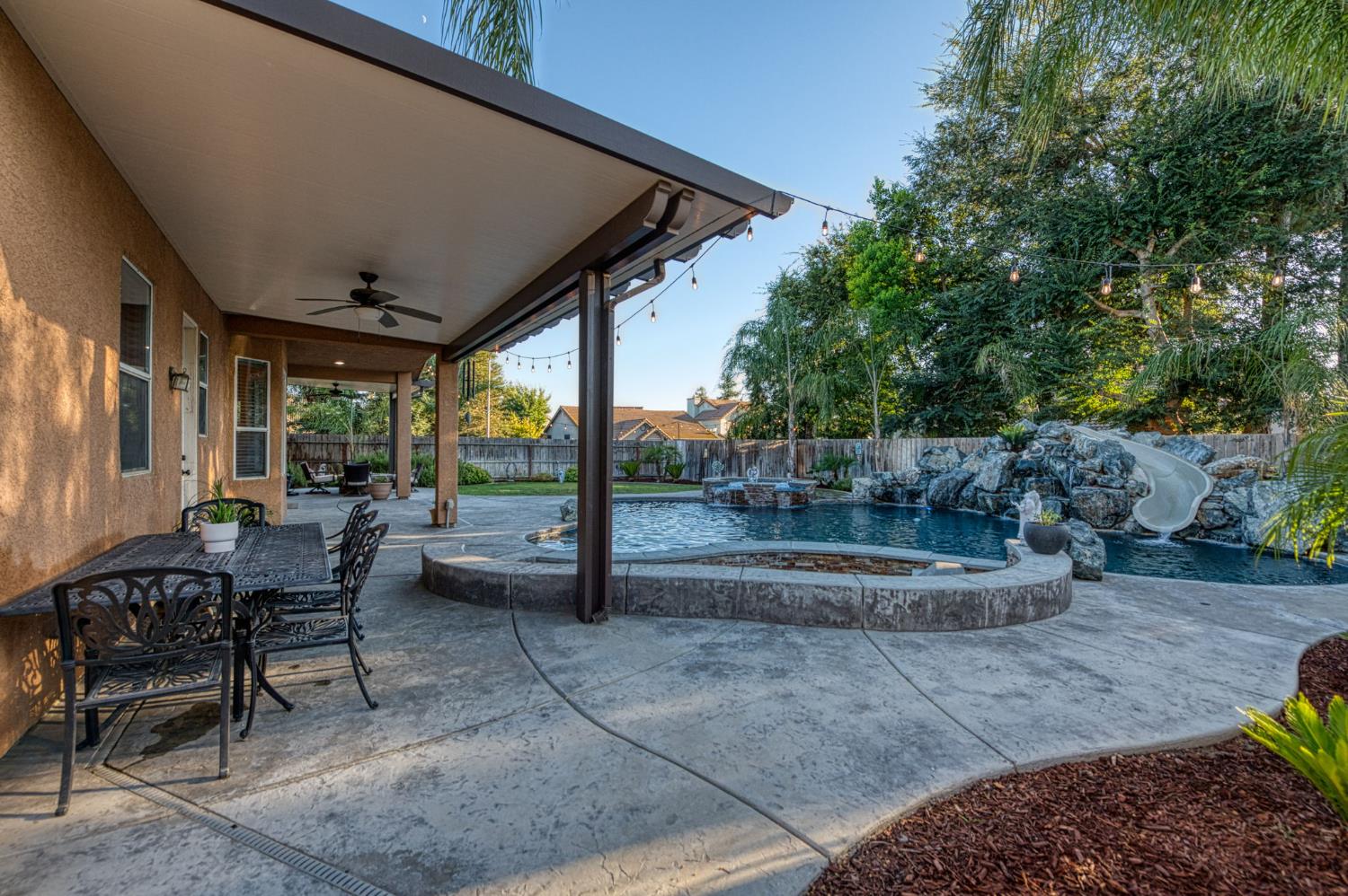 970 N Orangewood Avenue