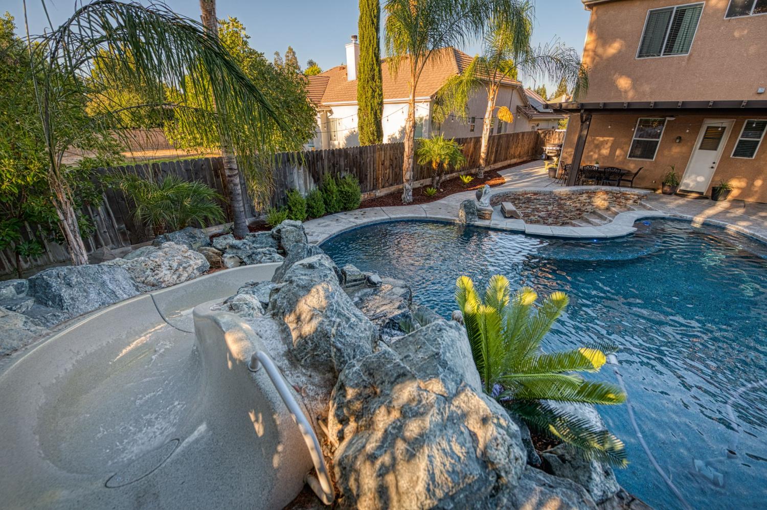 970 N Orangewood Avenue