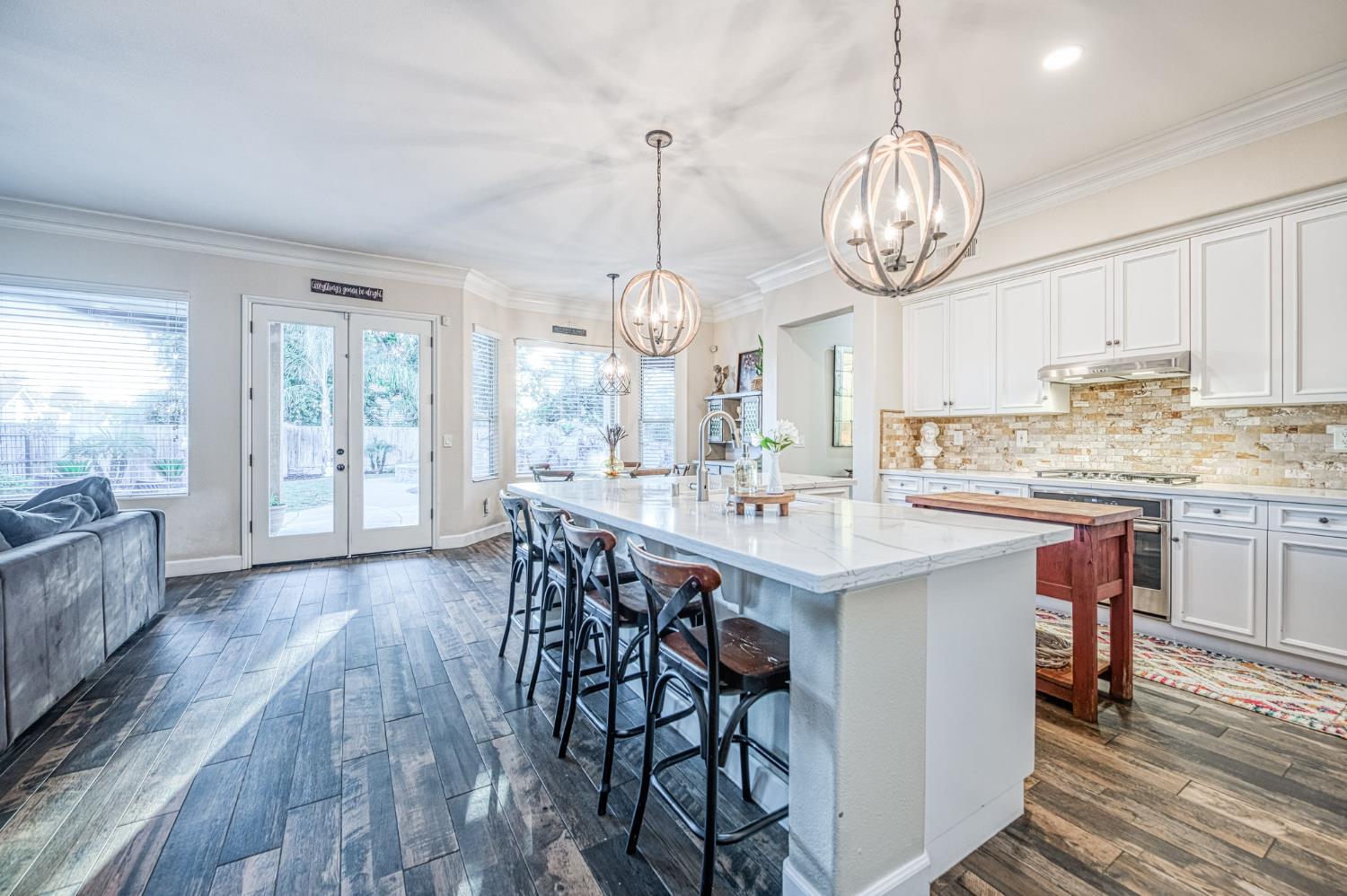 970 N Orangewood Avenue