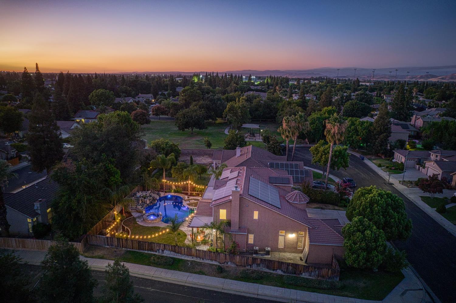 970 N Orangewood Avenue