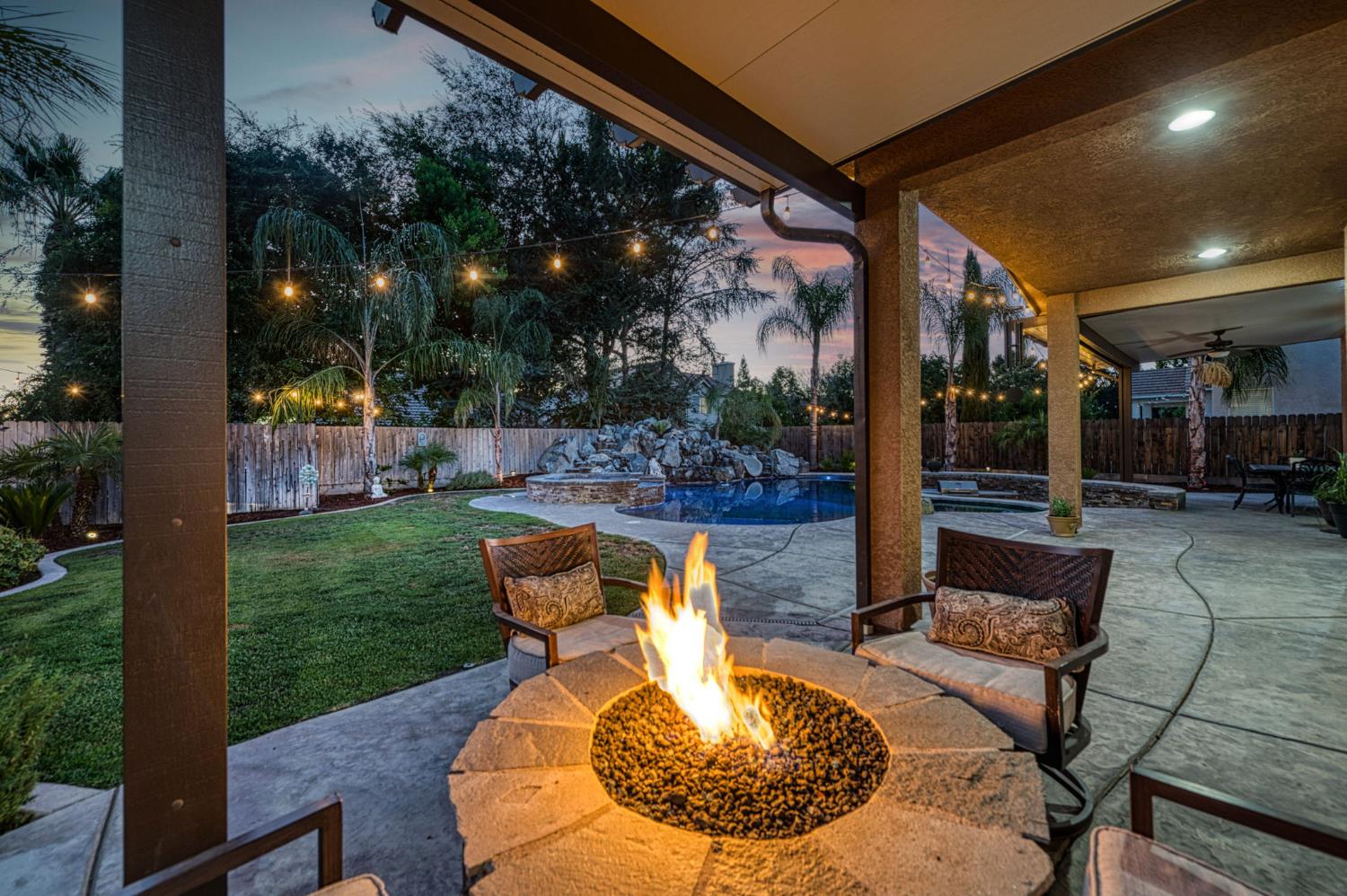 970 N Orangewood Avenue