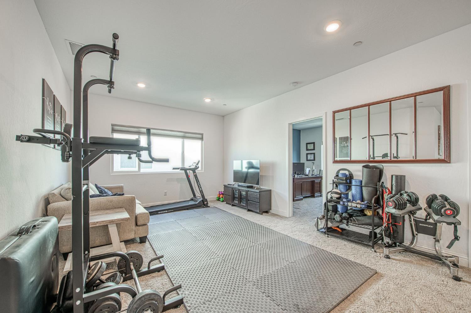 1817 N Phillip Avenue