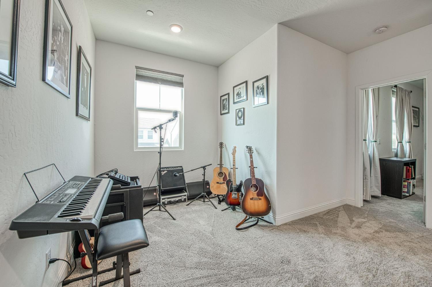 1817 N Phillip Avenue