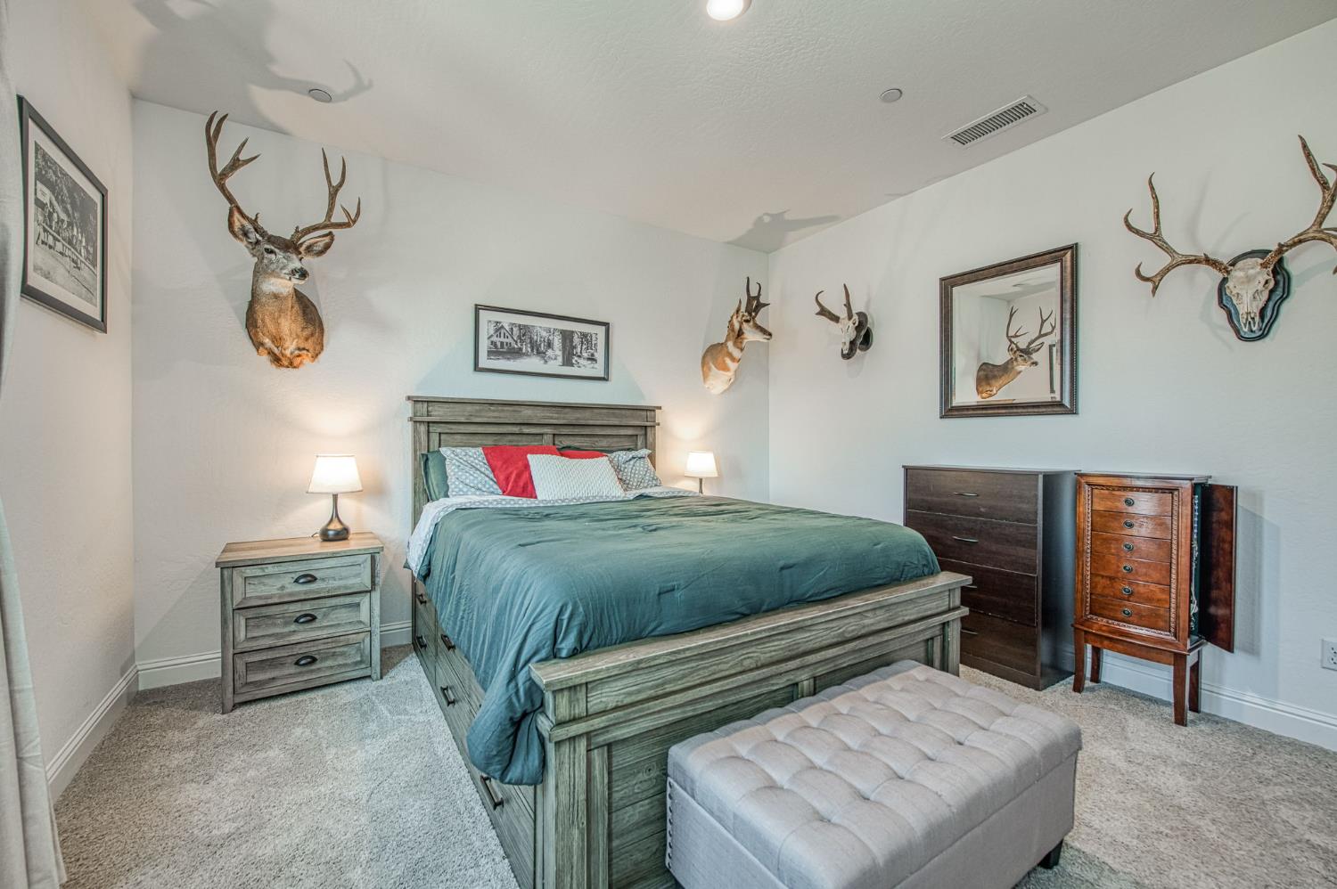 1817 N Phillip Avenue