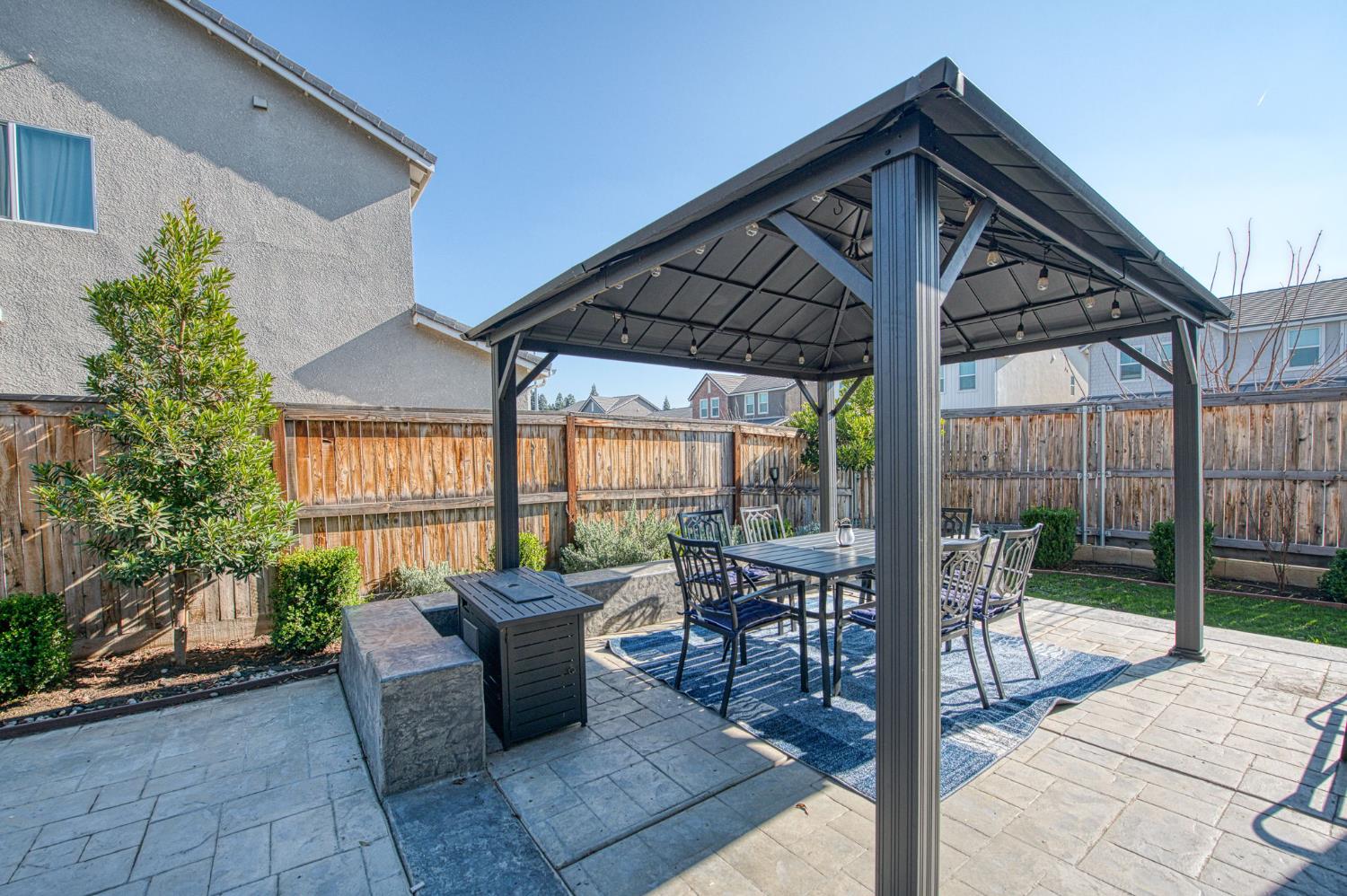 1817 N Phillip Avenue