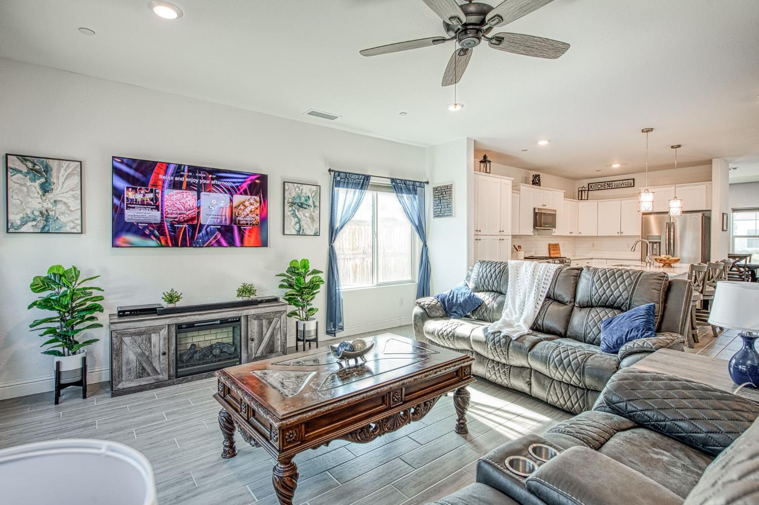 1817 N Phillip Avenue