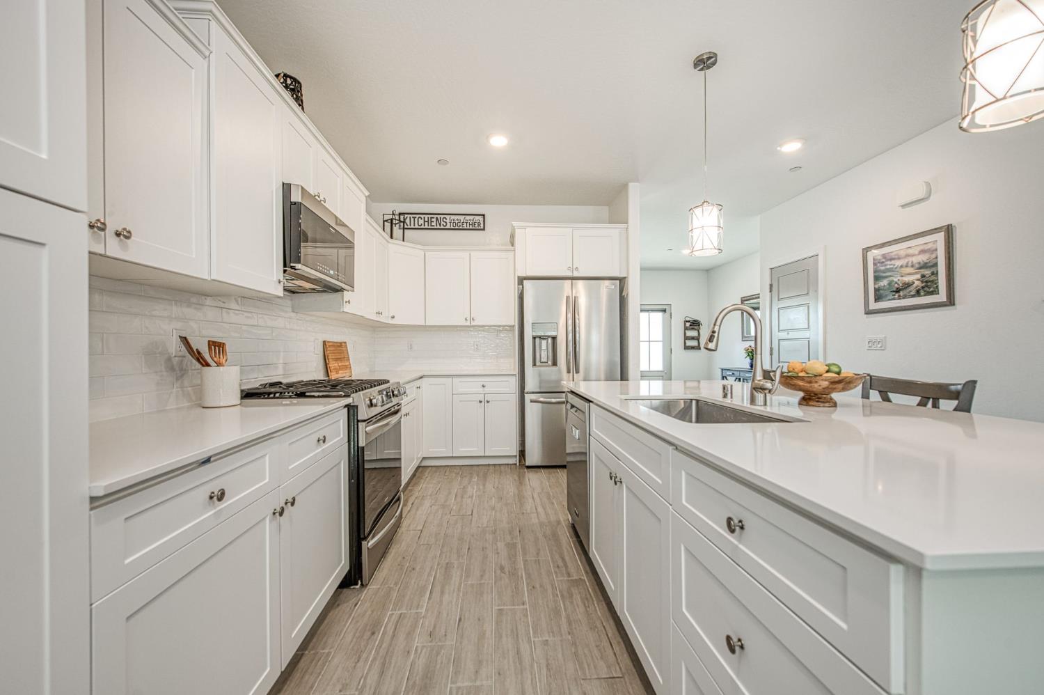 1817 N Phillip Avenue