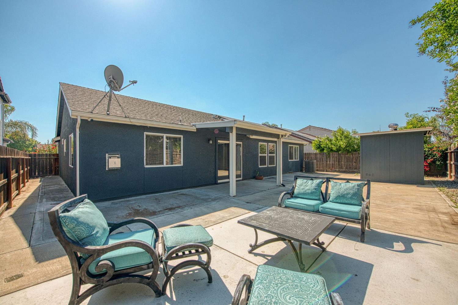 3673 N Denali Avenue
