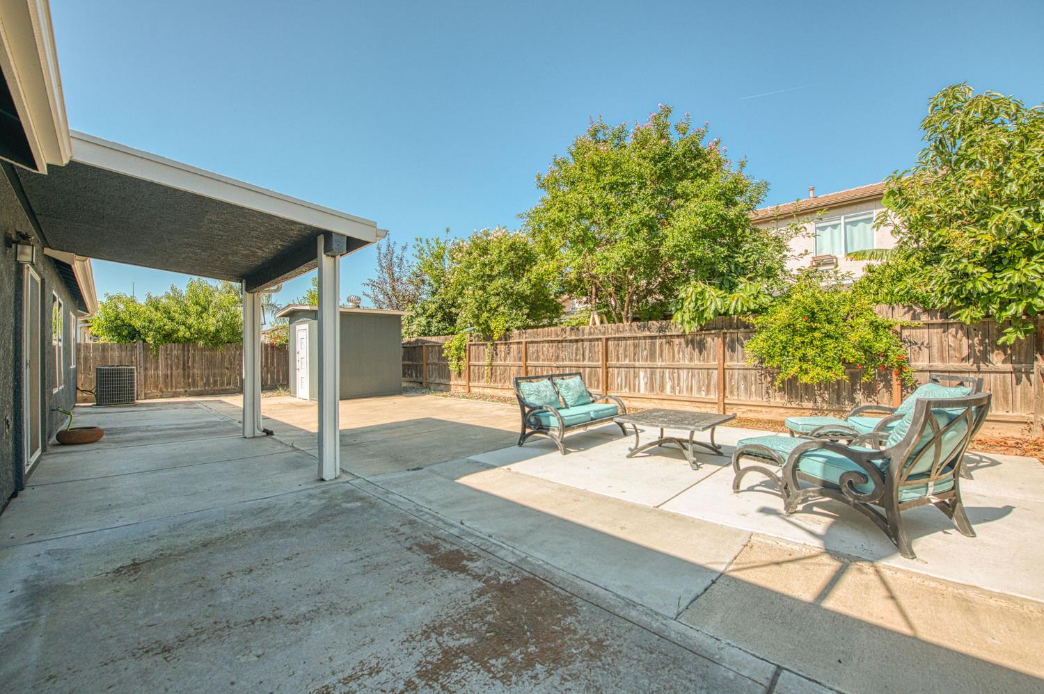 3673 N Denali Avenue