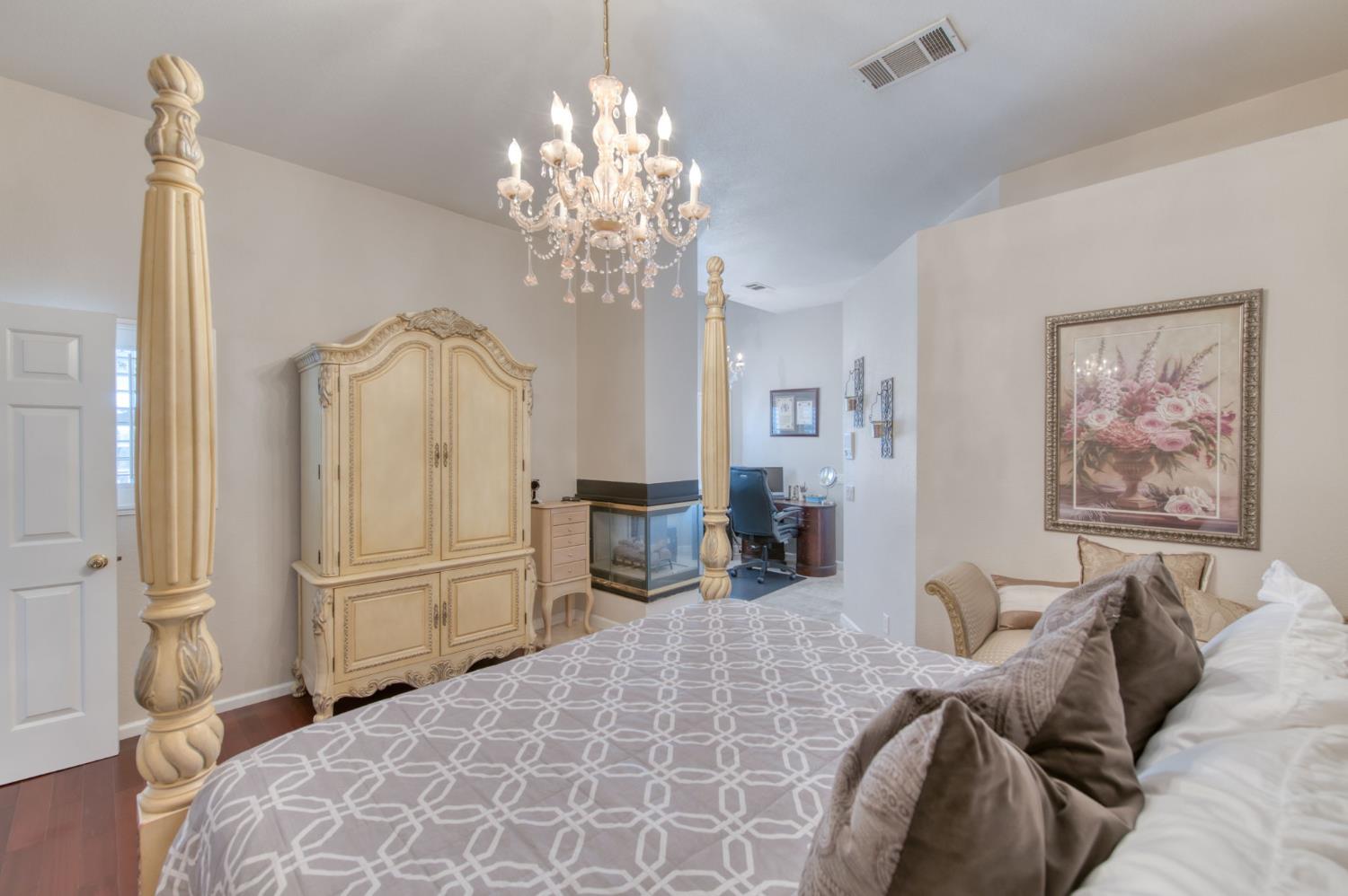 2479 Cabrillo Court
