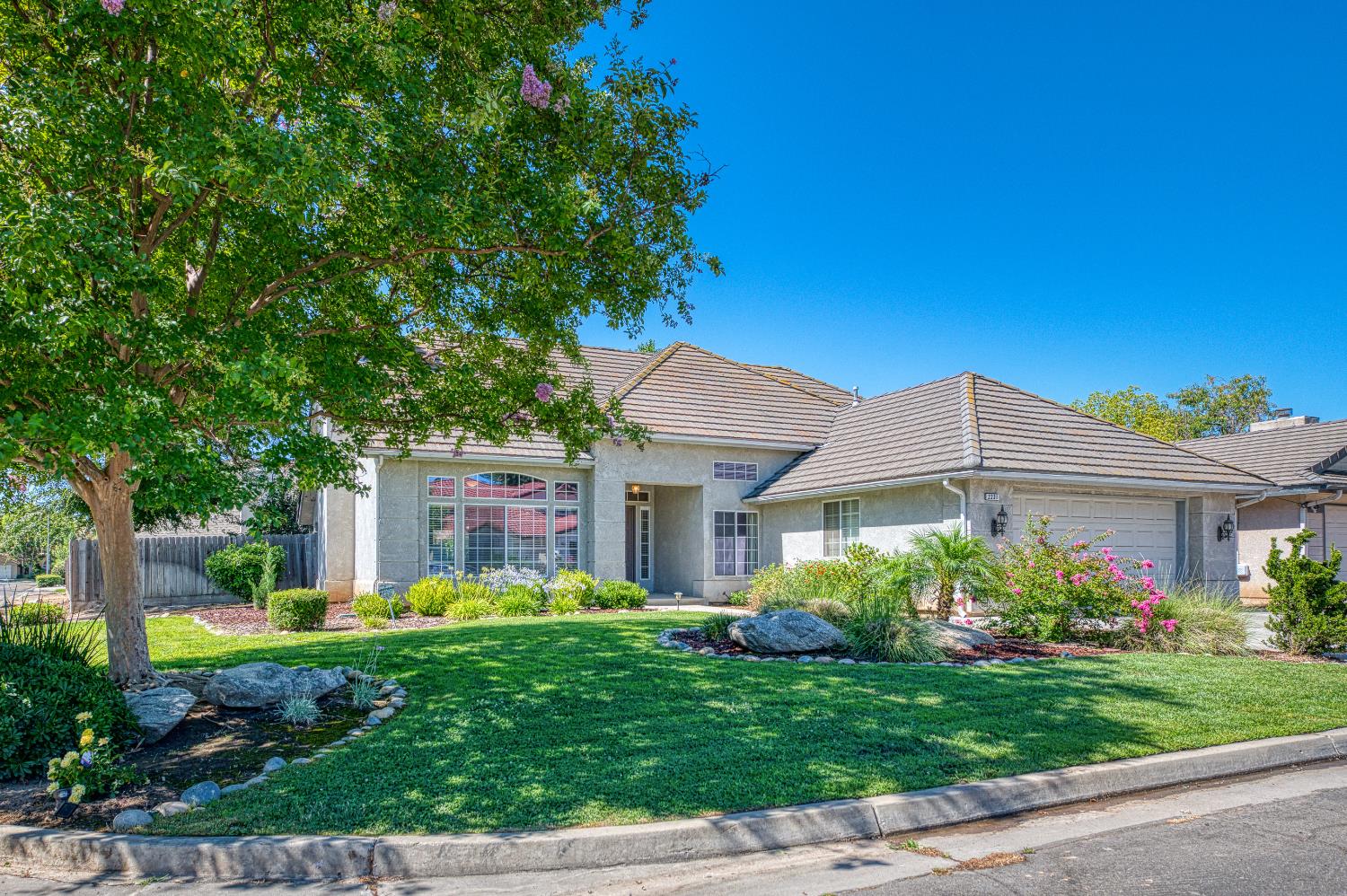 2231 E Pryor Drive
