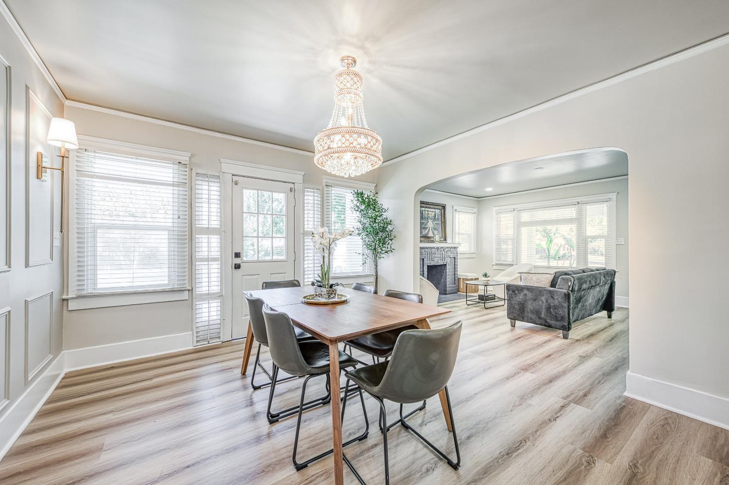 506 E Vassar