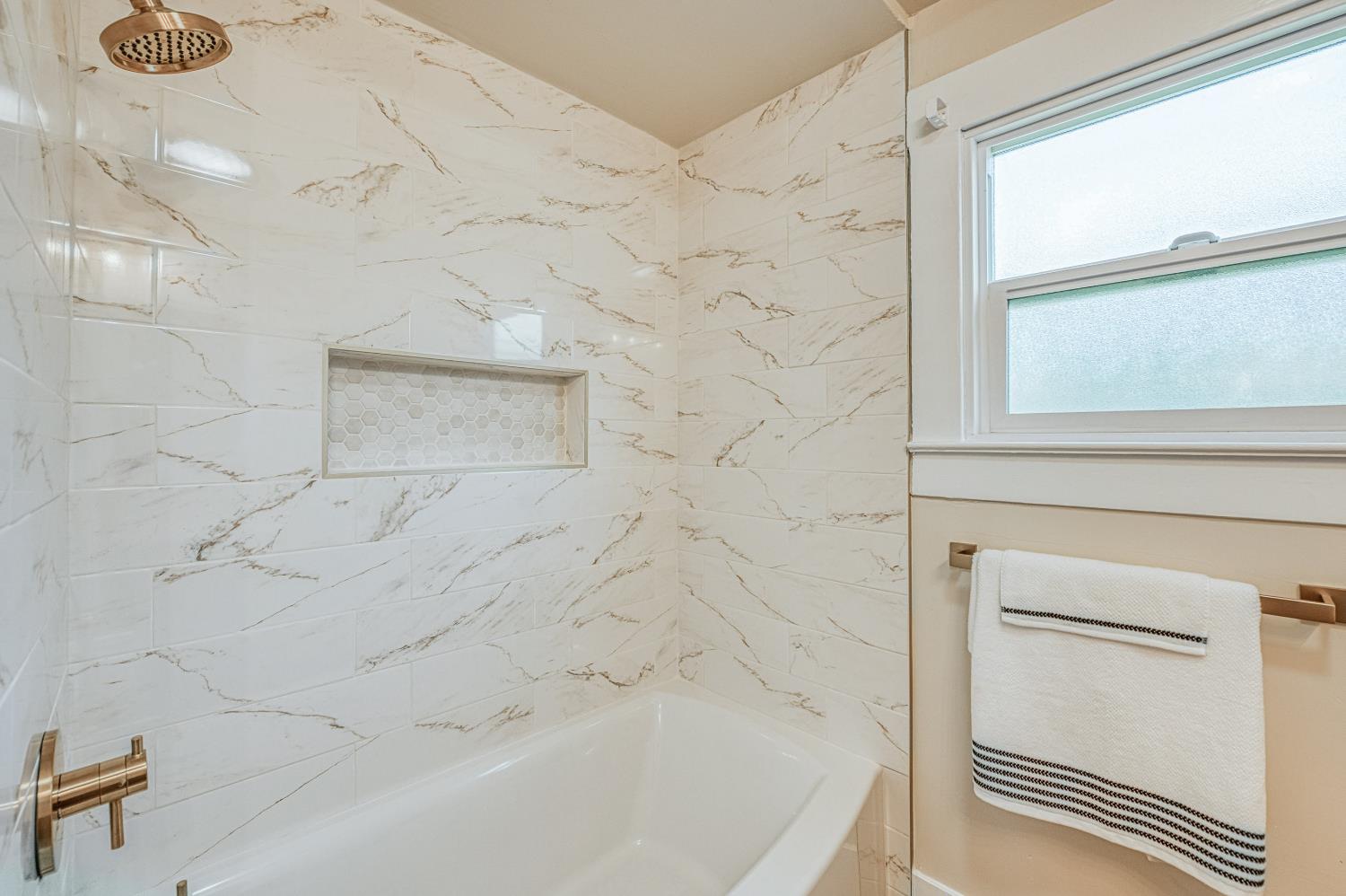 506 E Vassar