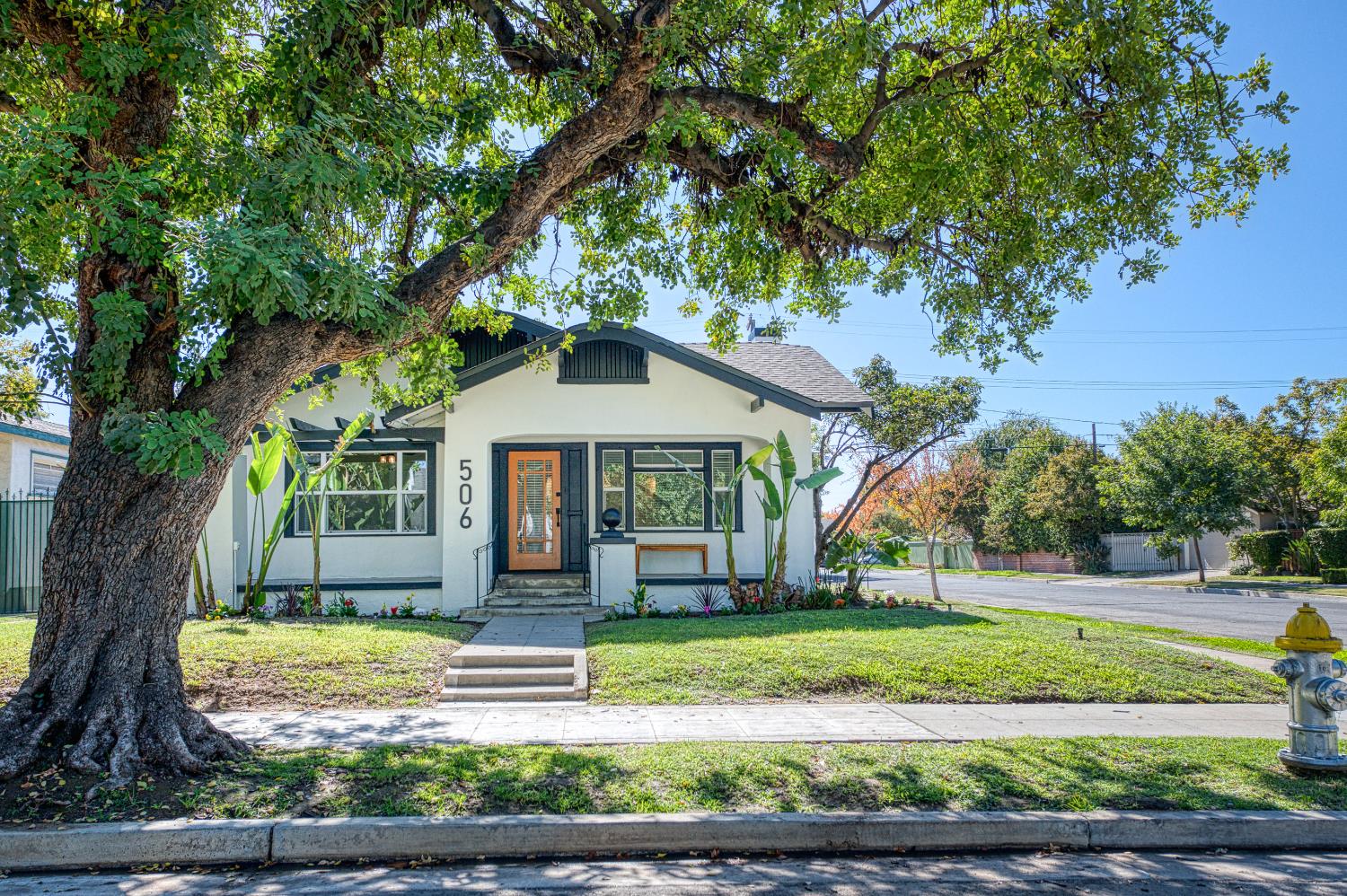 506 E Vassar