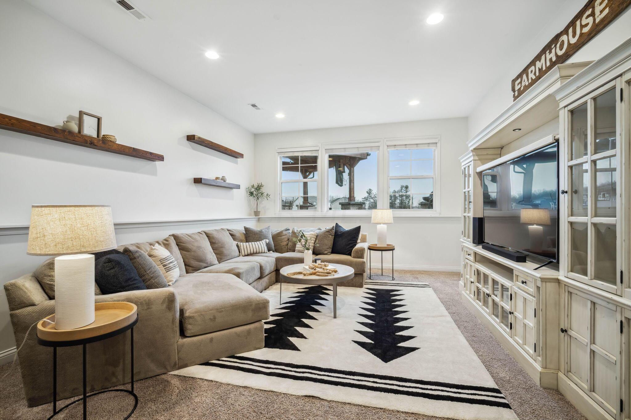 10621 Black Oak Drive