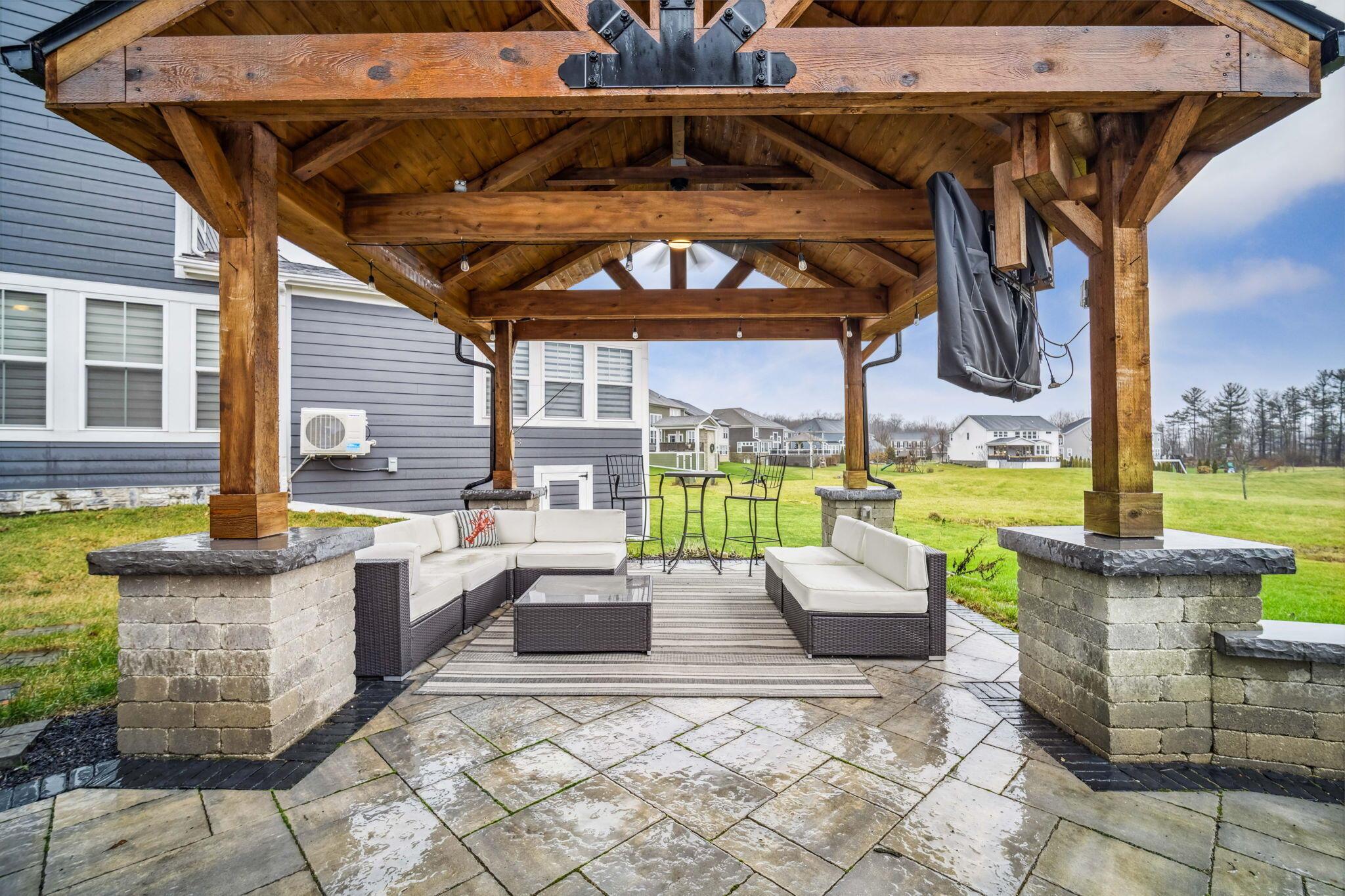 10621 Black Oak Drive