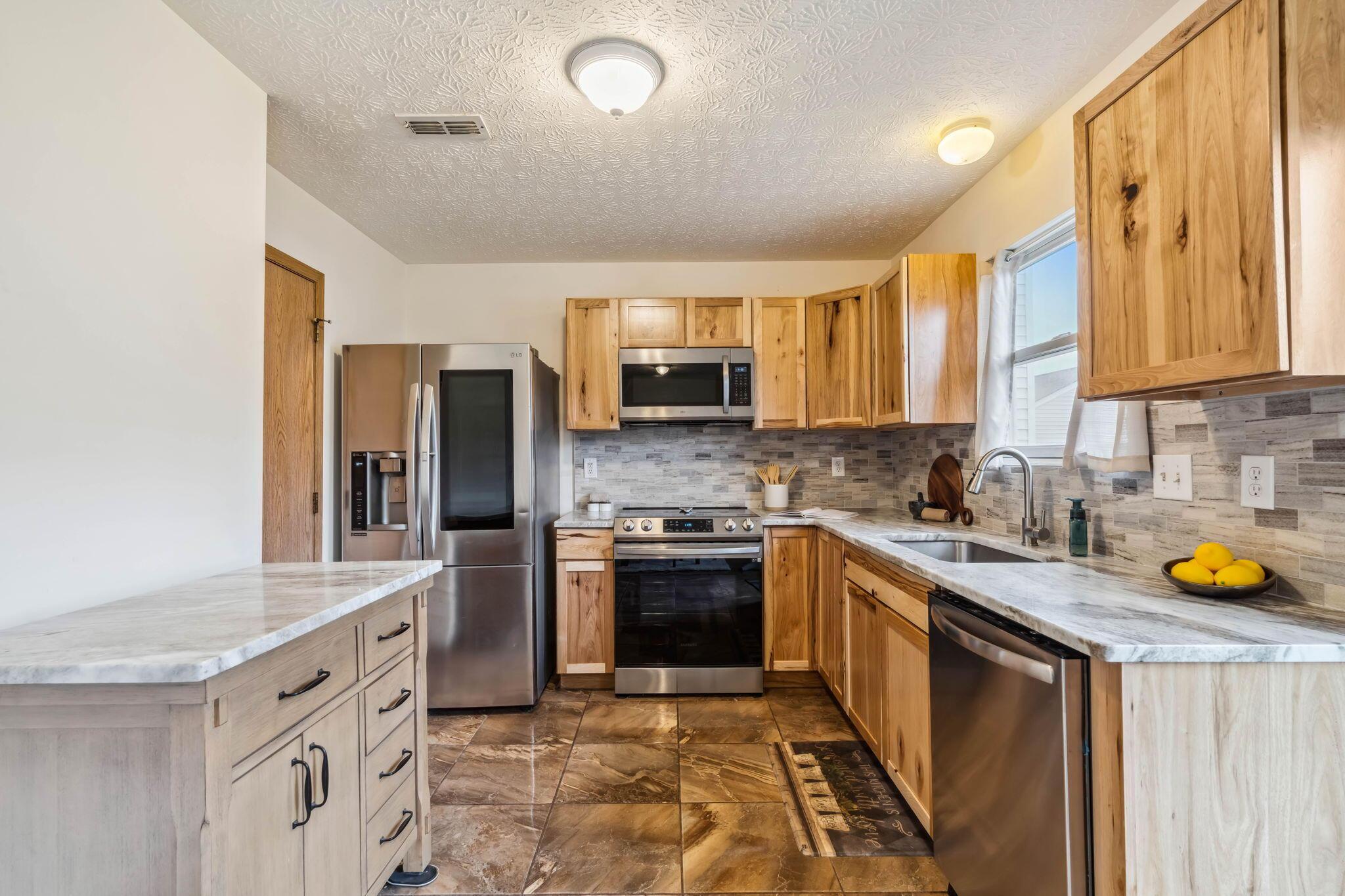 3048 Historical Avenue, 247